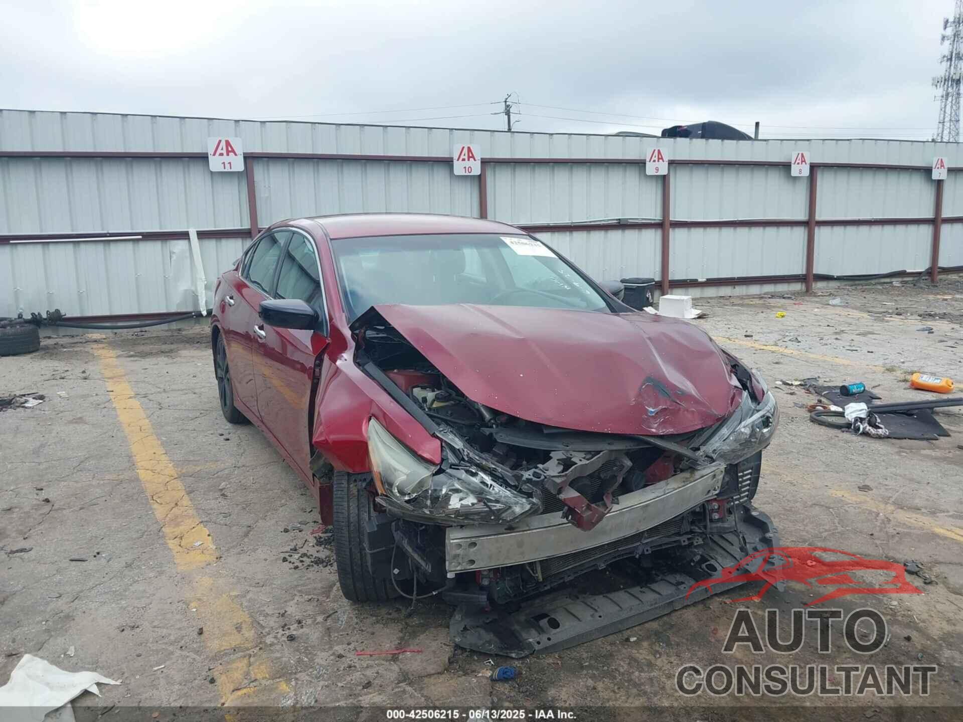 NISSAN ALTIMA 2017 - 1N4AL3AP4HC241732