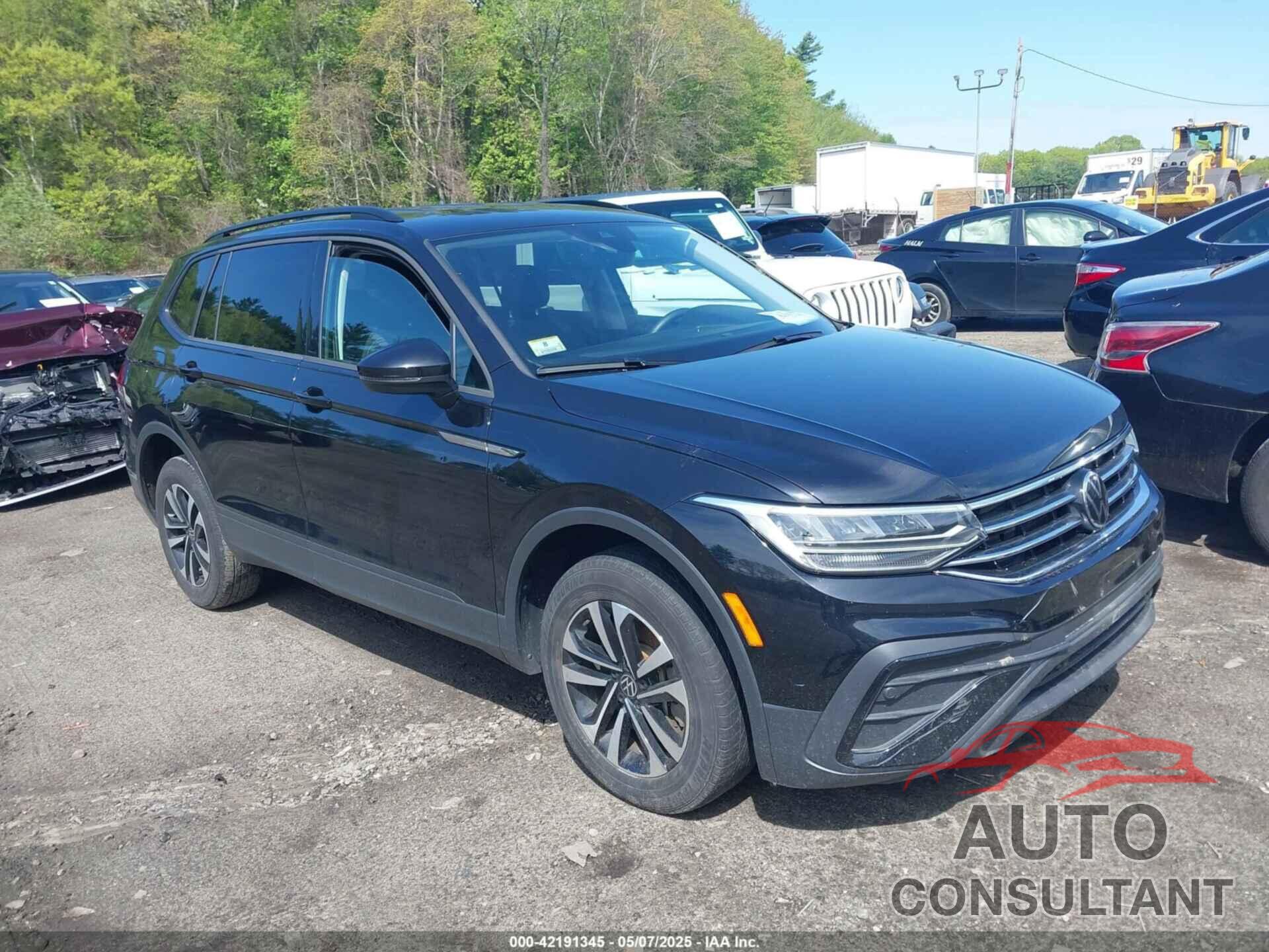 VOLKSWAGEN TIGUAN 2023 - 3VVFB7AX3PM118612