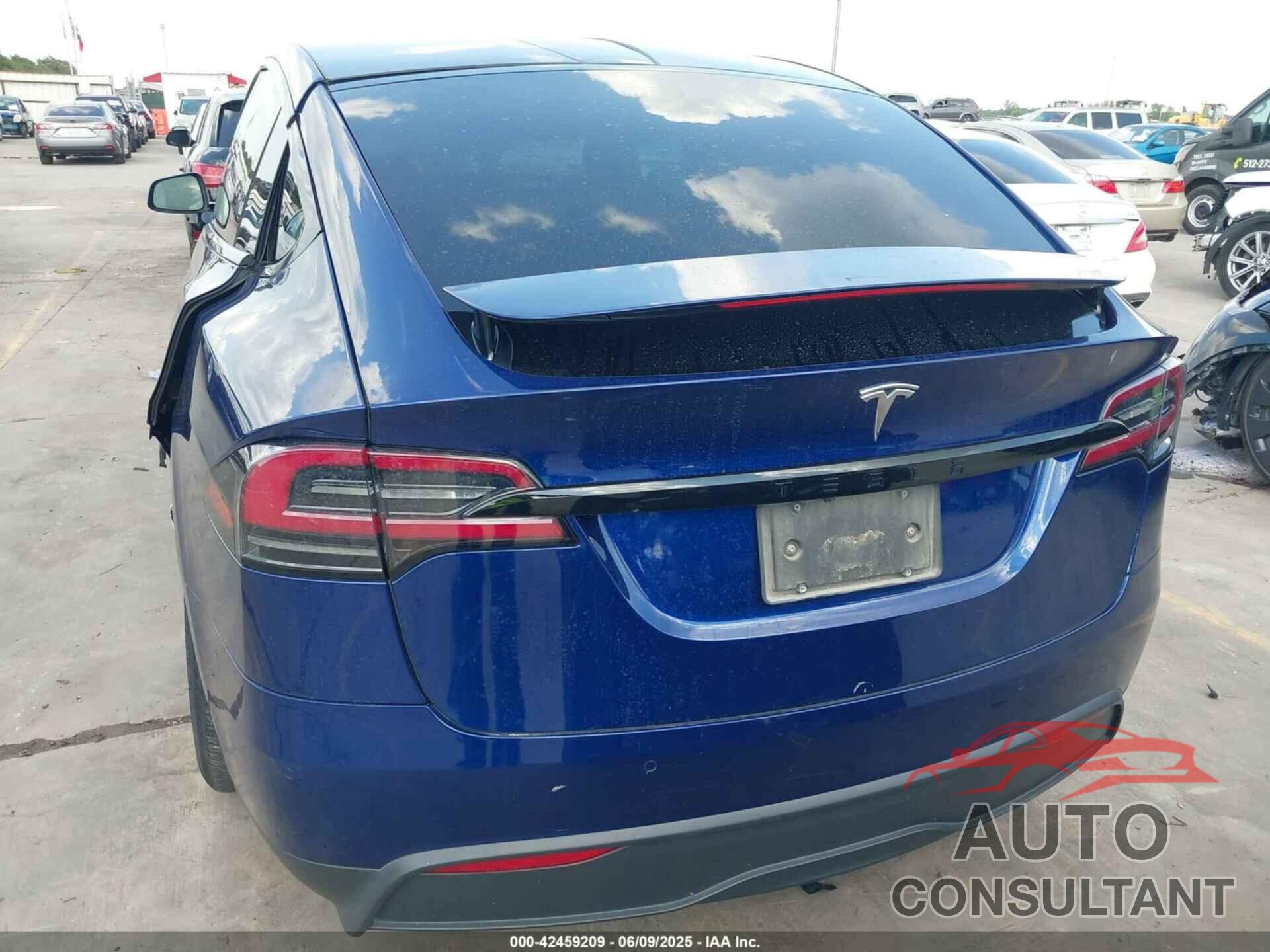 TESLA MODEL X 2022 - 7SAXCAE54NF359105