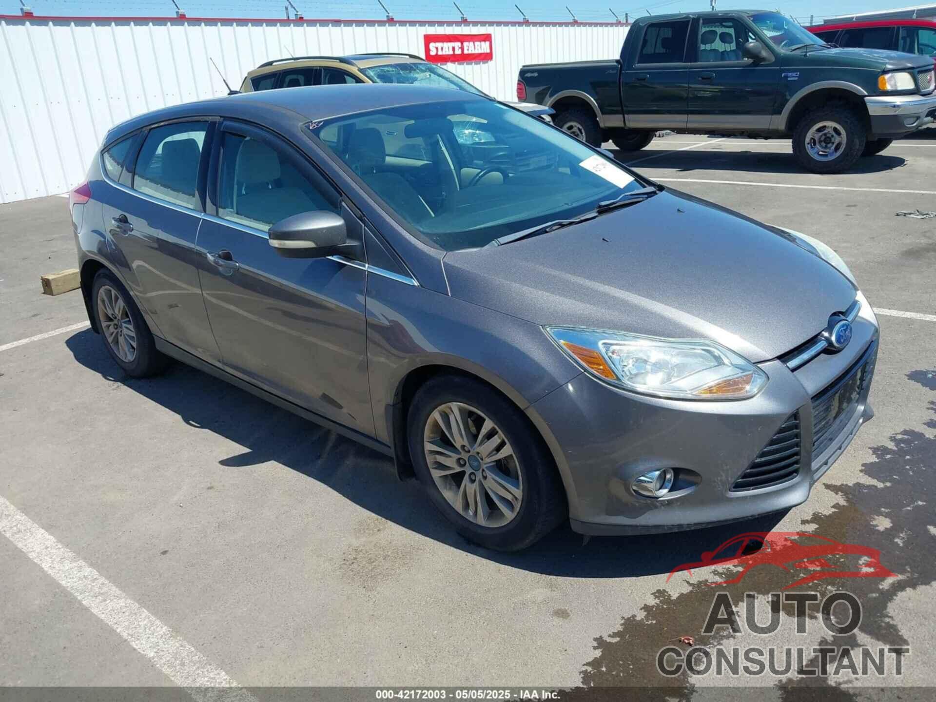 FORD FOCUS 2012 - 1FAHP3M25CL206354