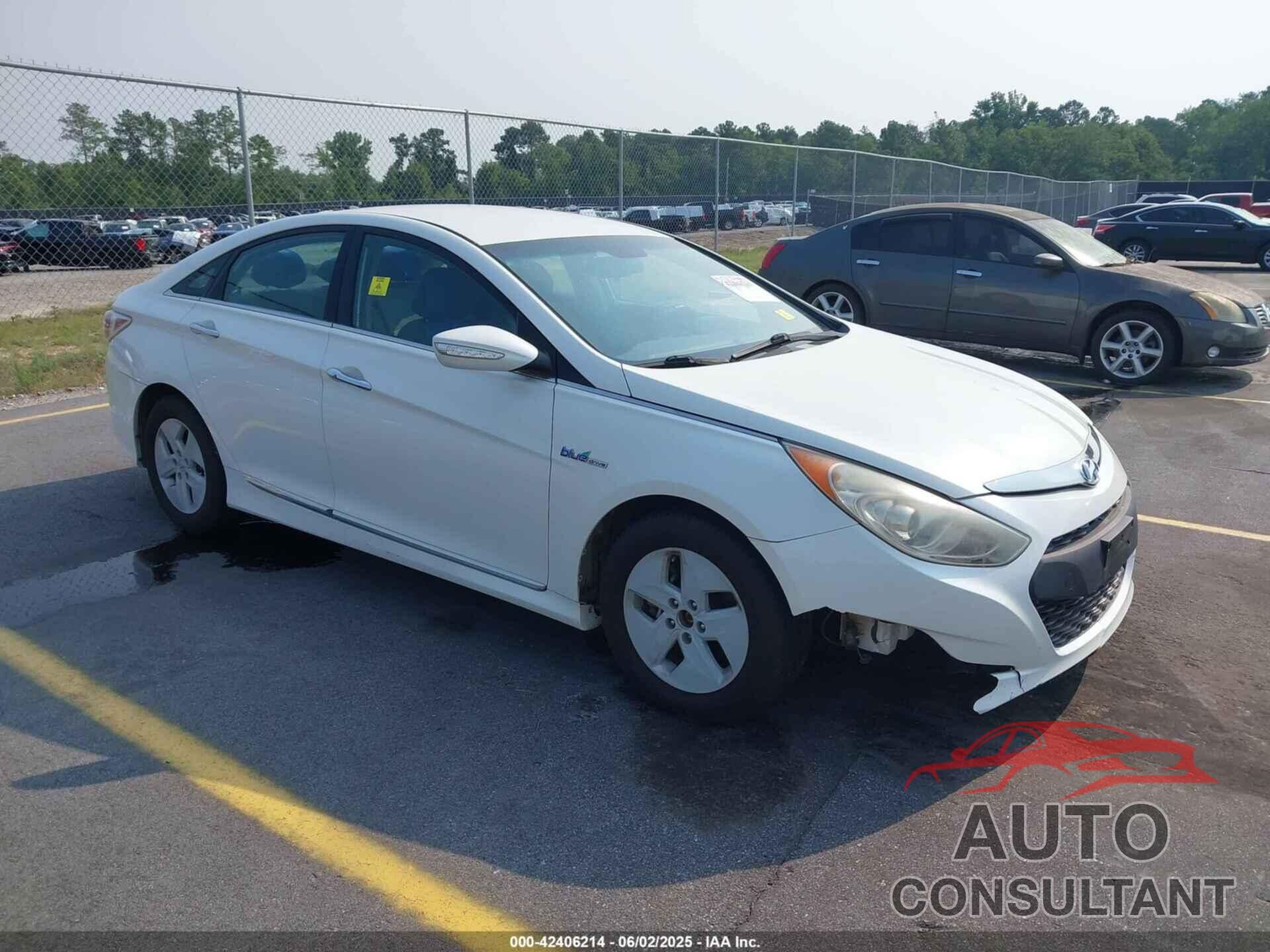HYUNDAI SONATA HYBRID 2012 - KMHEC4A42CA037678