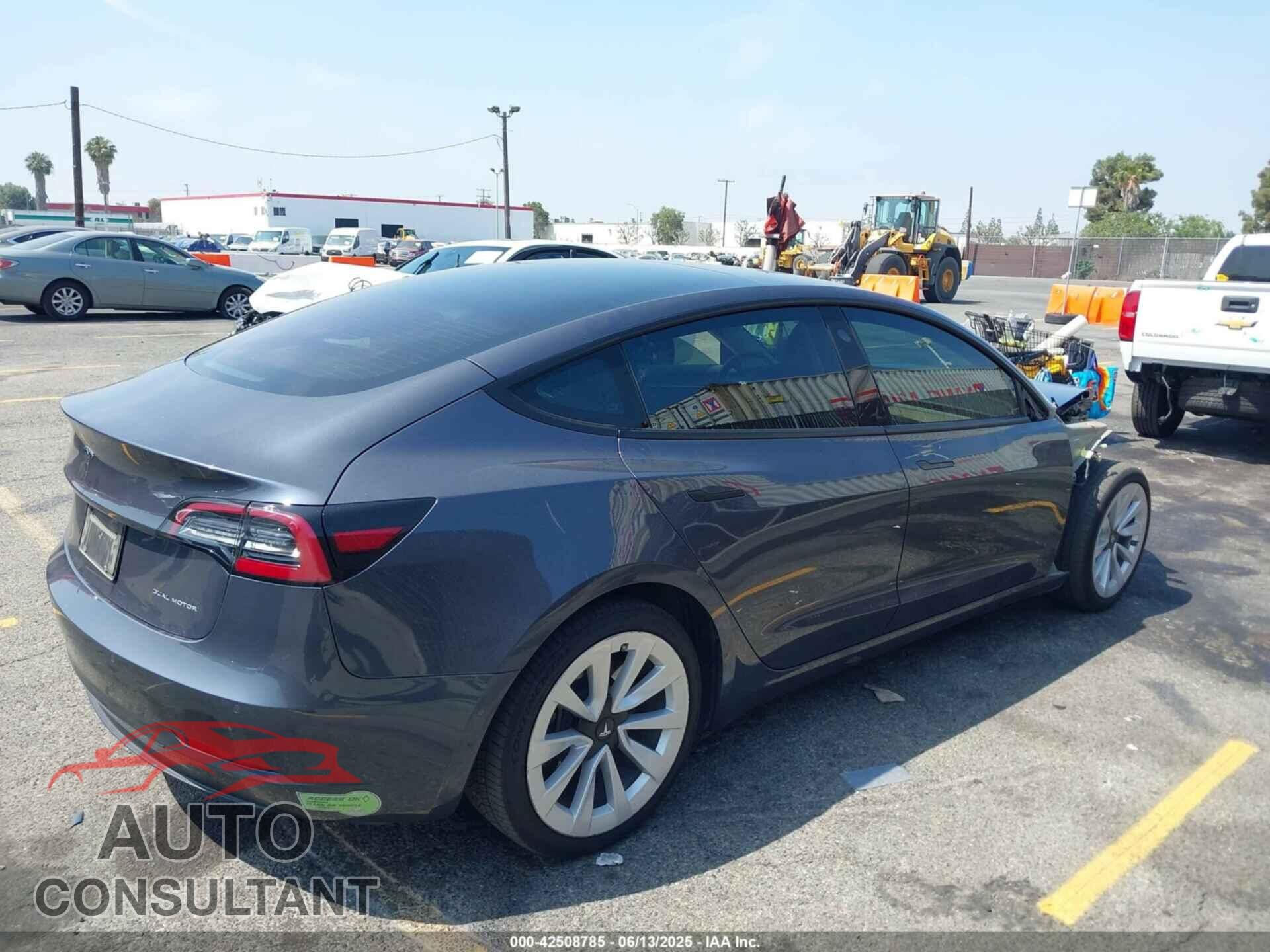 TESLA MODEL 3 2022 - 5YJ3E1EB0NF358545