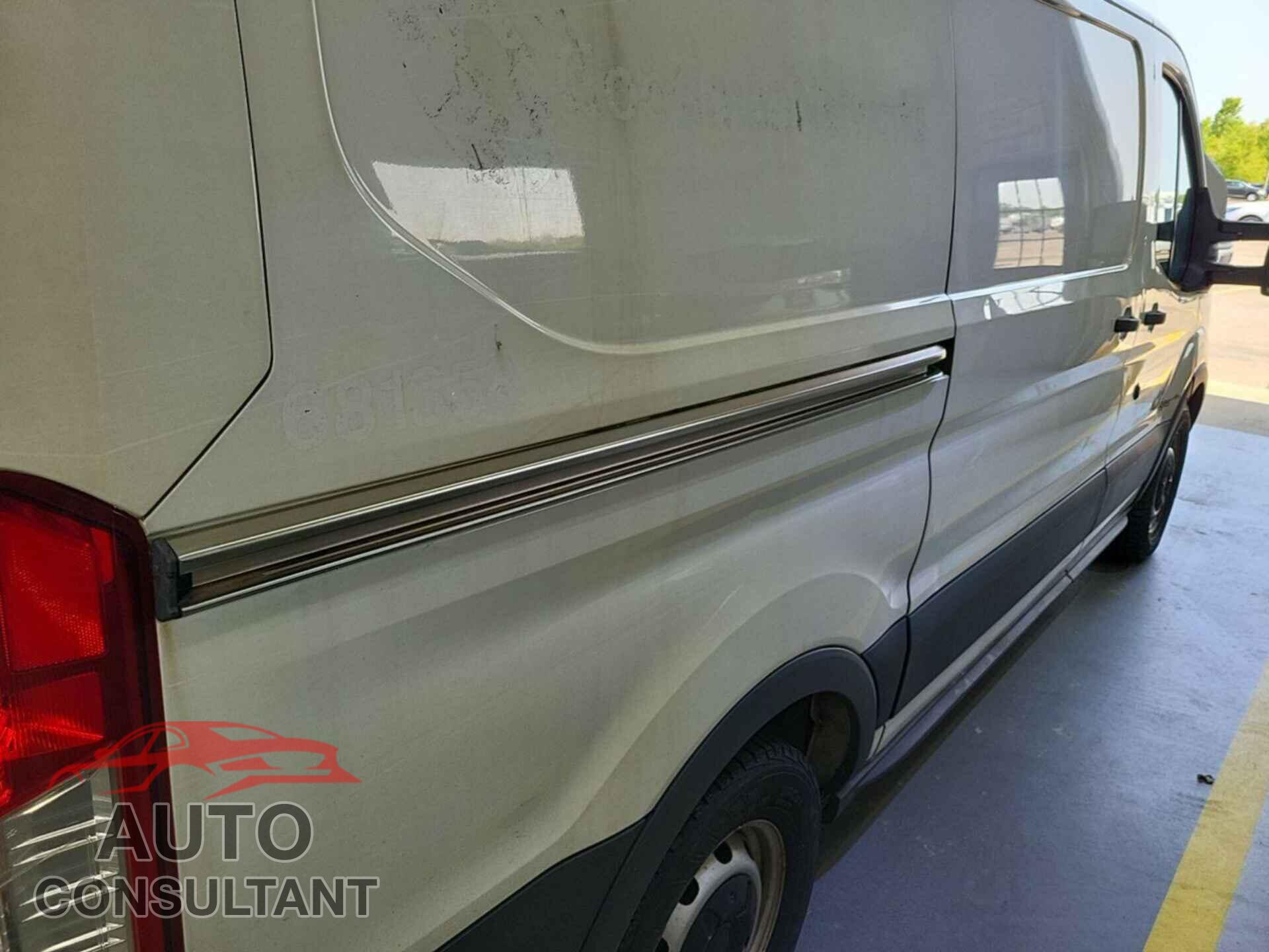 FORD TRANSIT 2017 - 1FTYE1YM6HKB17664