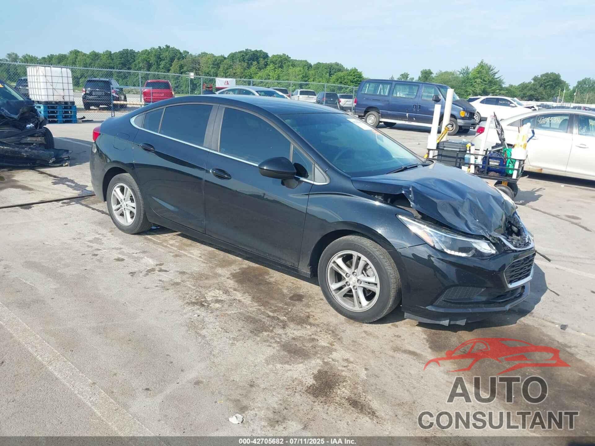 CHEVROLET CRUZE 2018 - 1G1BE5SM6J7186538