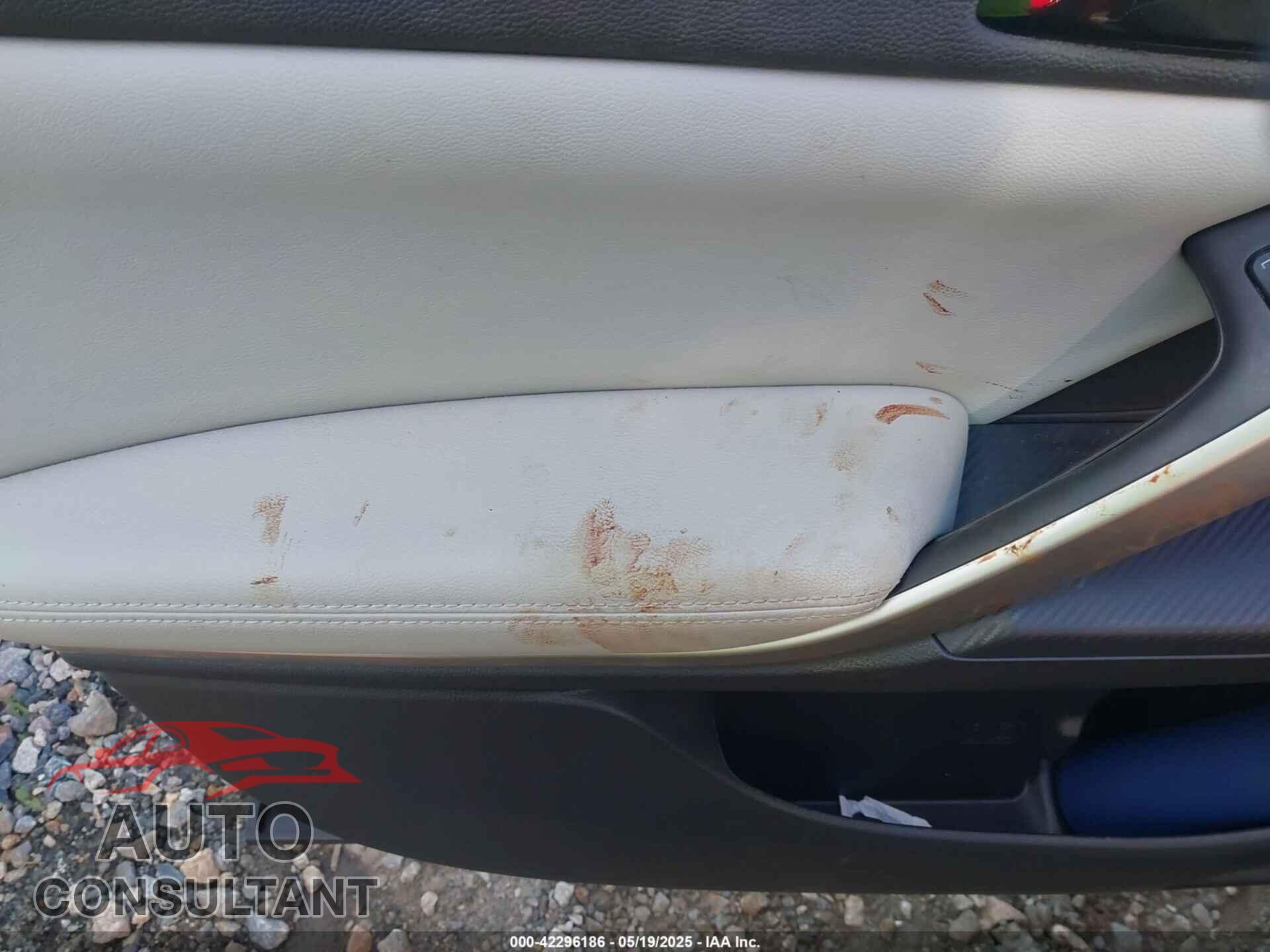 MITSUBISHI ECLIPSE CROSS 2022 - JA4ATWAA0NZ050061