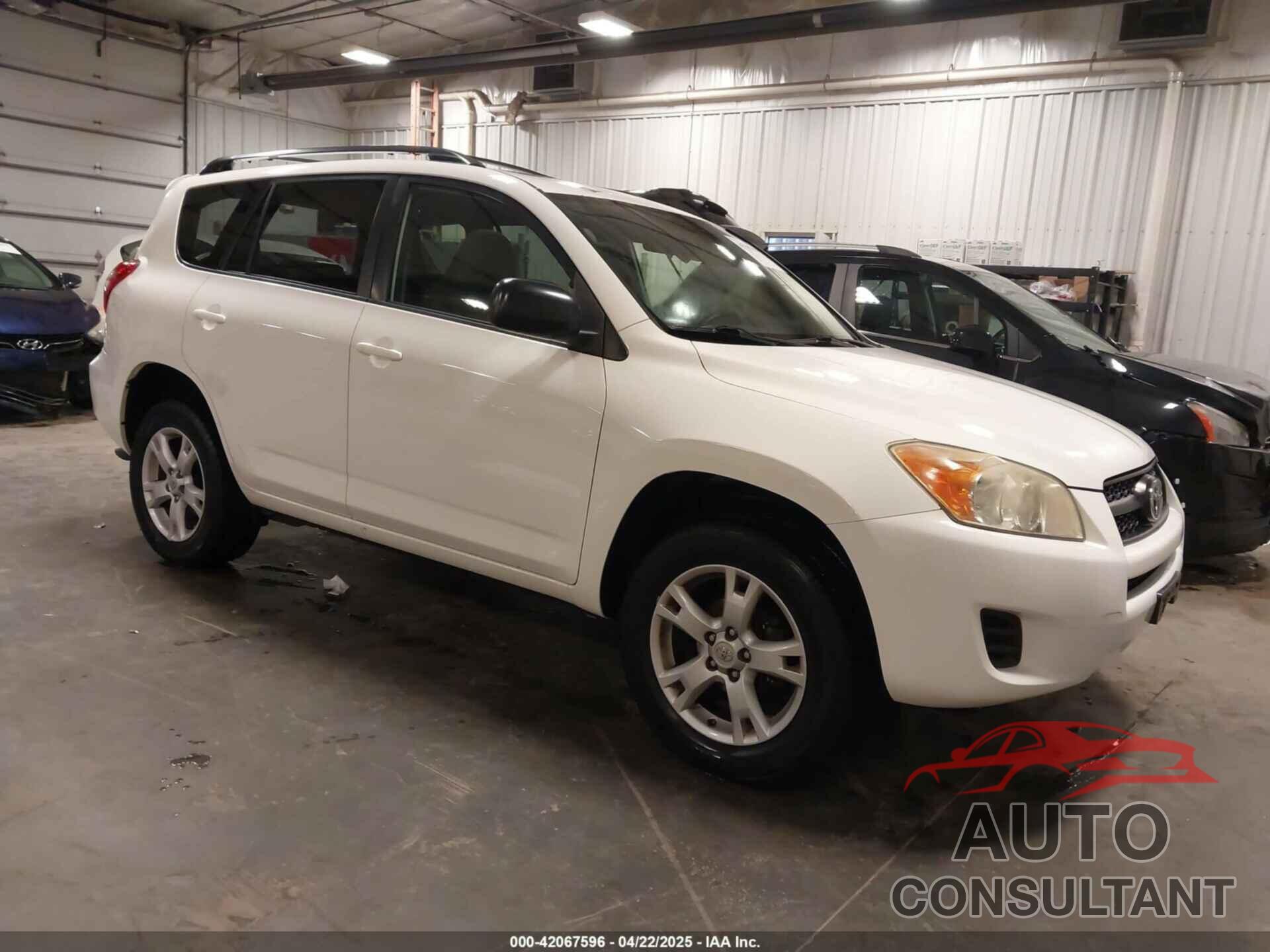 TOYOTA RAV4 2011 - JTMZF4DV3B5034765