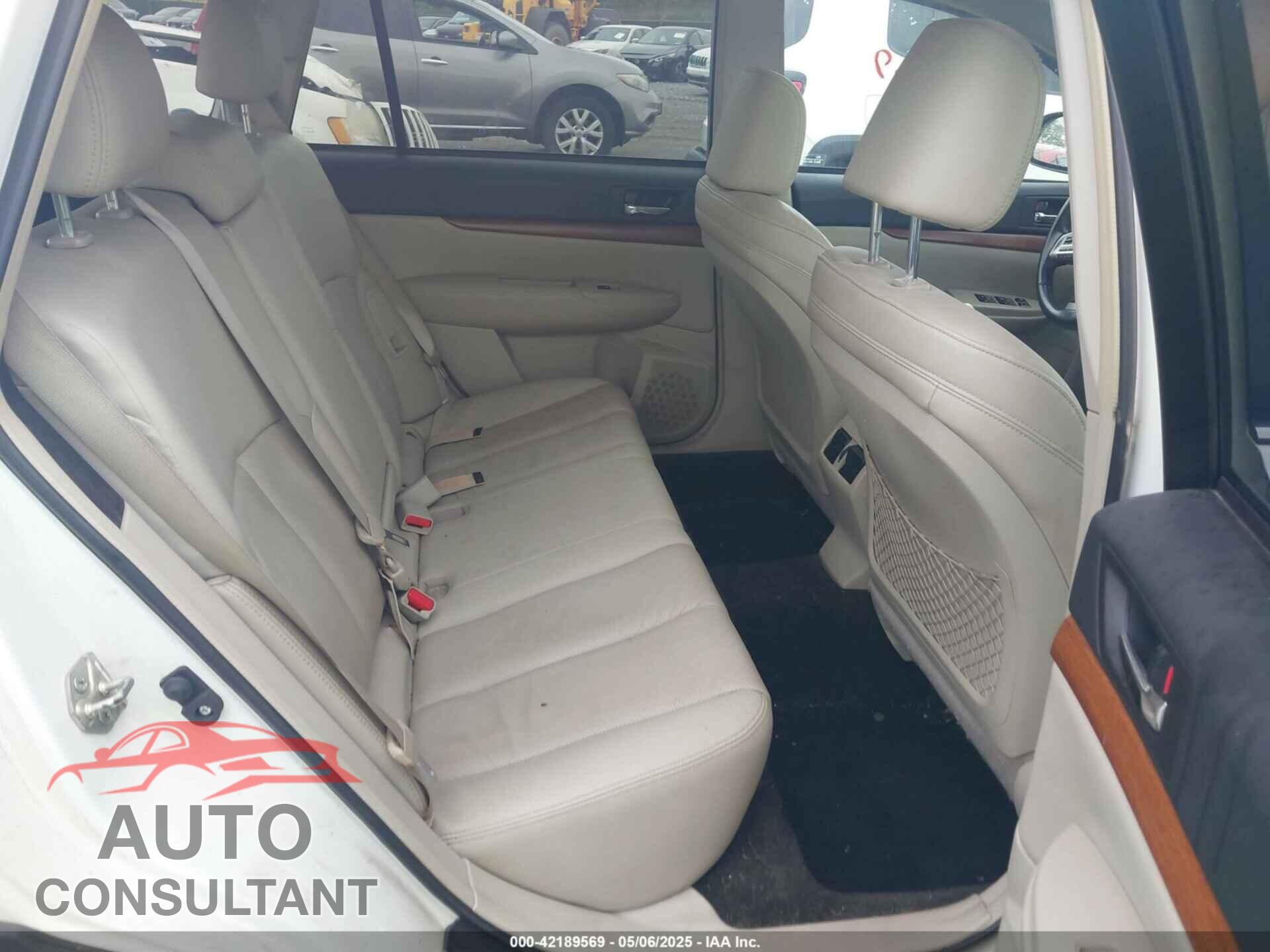 SUBARU OUTBACK 2013 - 4S4BRBKC9D3311492