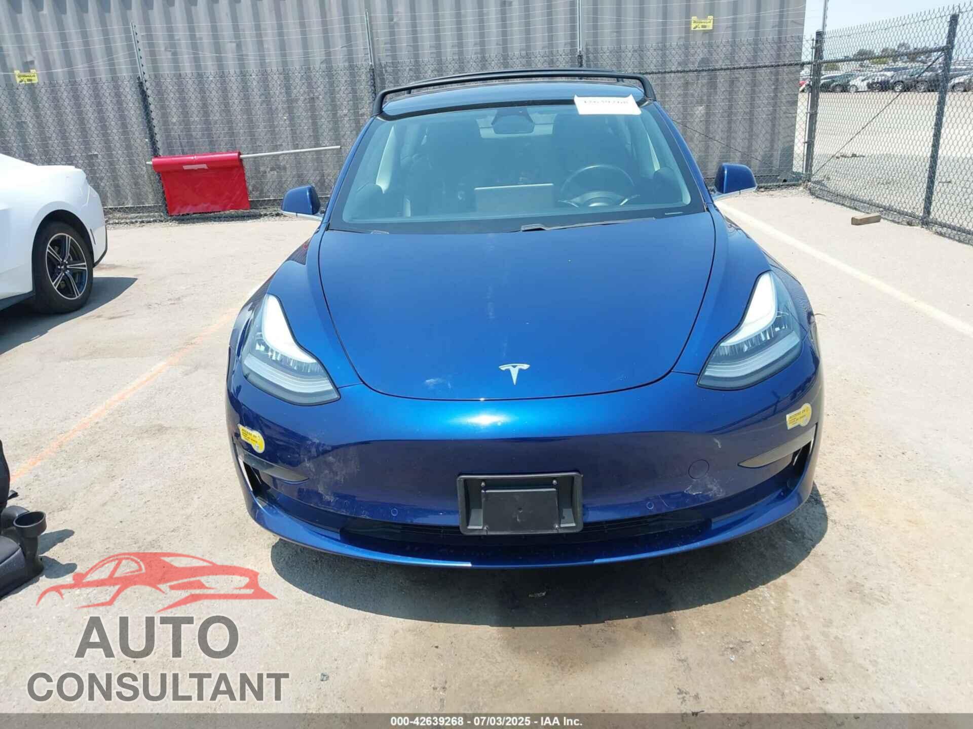 TESLA MODEL 3 2019 - 5YJ3E1EB2KF194243