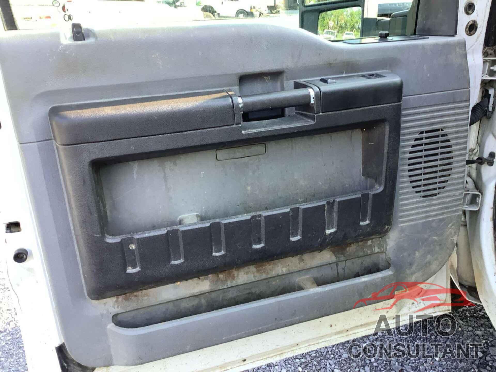 FORD F-250 2015 - 1FT7X2B68FEB62395