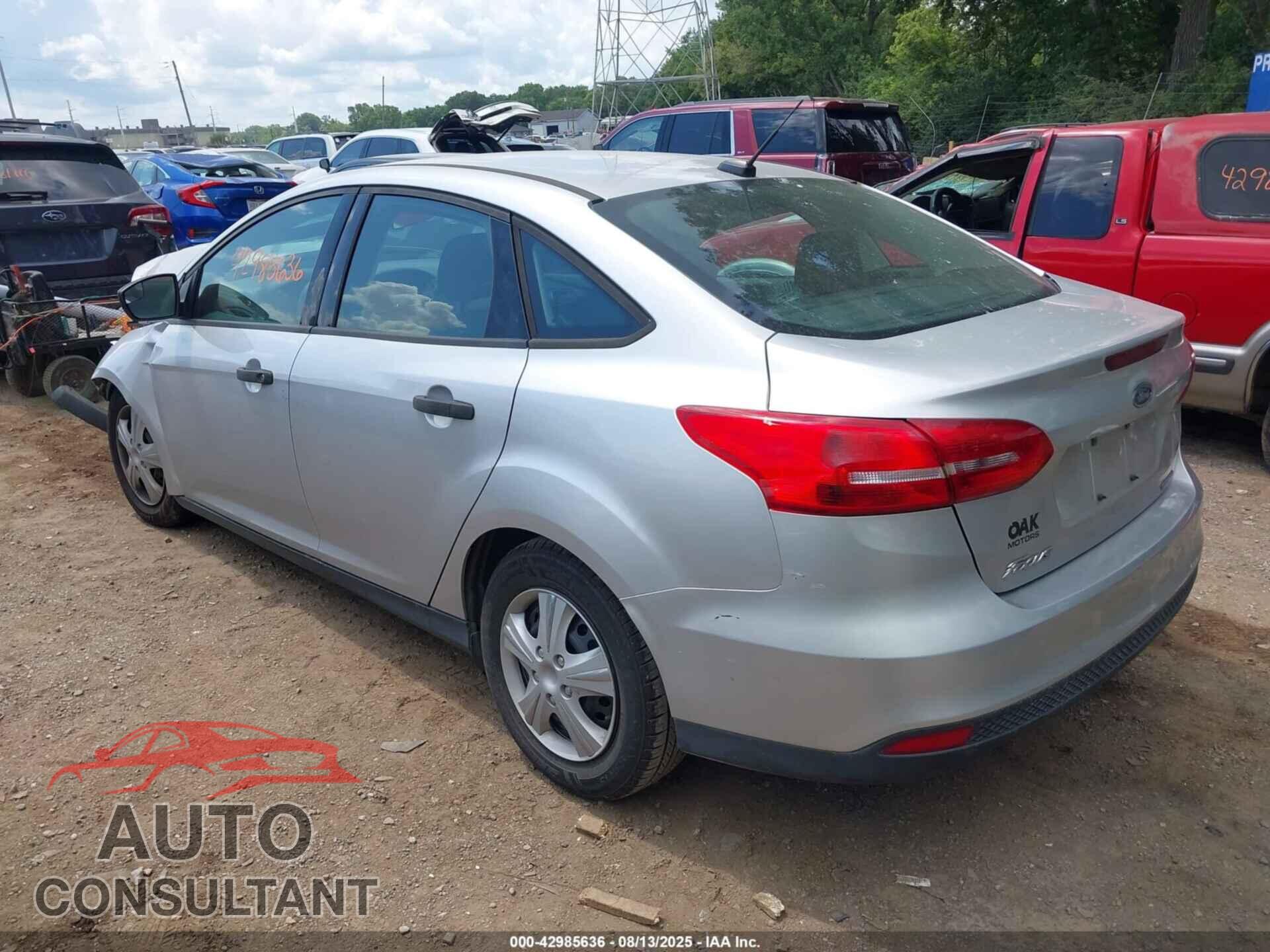 FORD FOCUS 2015 - 1FADP3E21FL322152