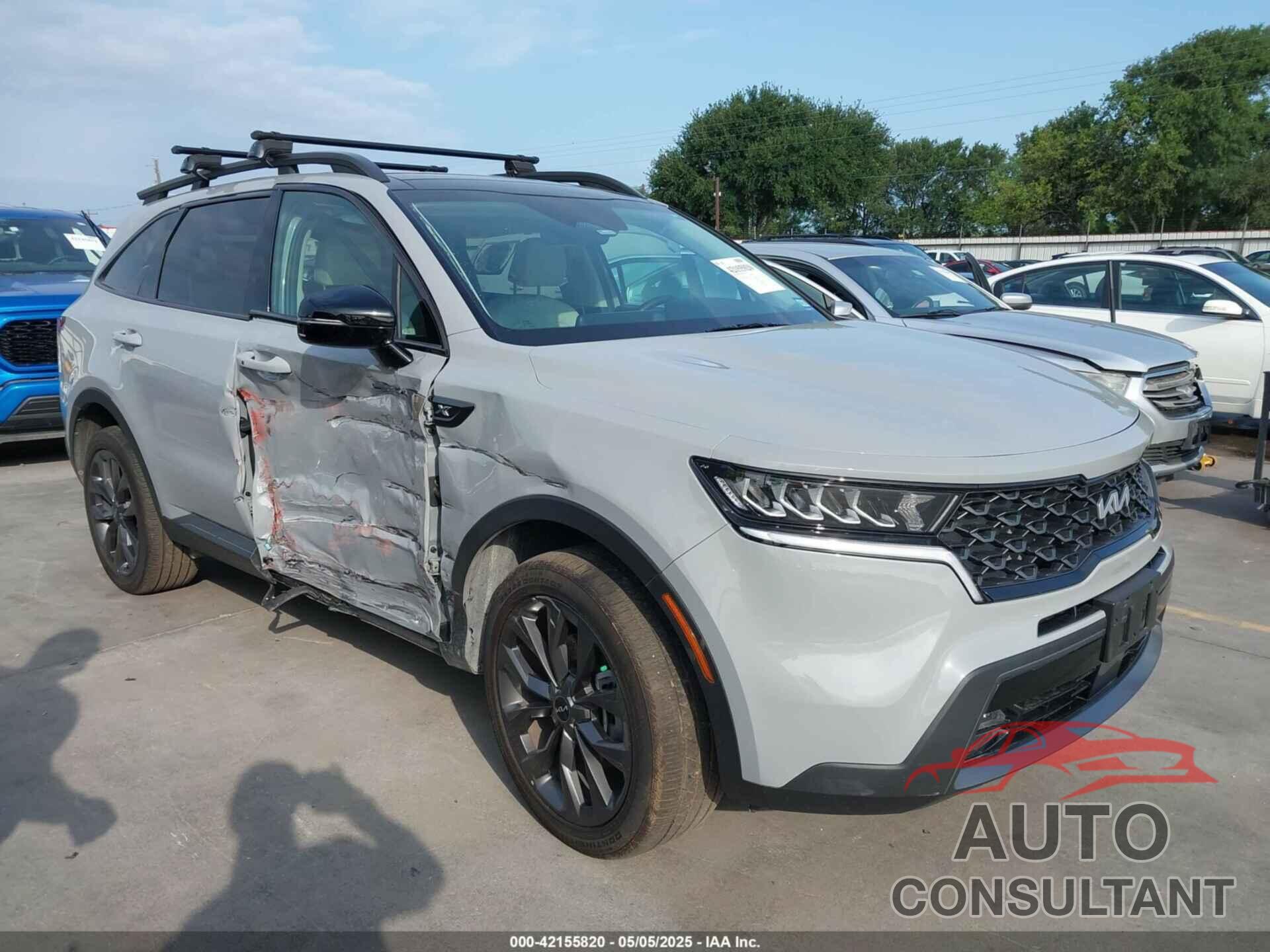 KIA SORENTO 2023 - 5XYRHDLF8PG224368