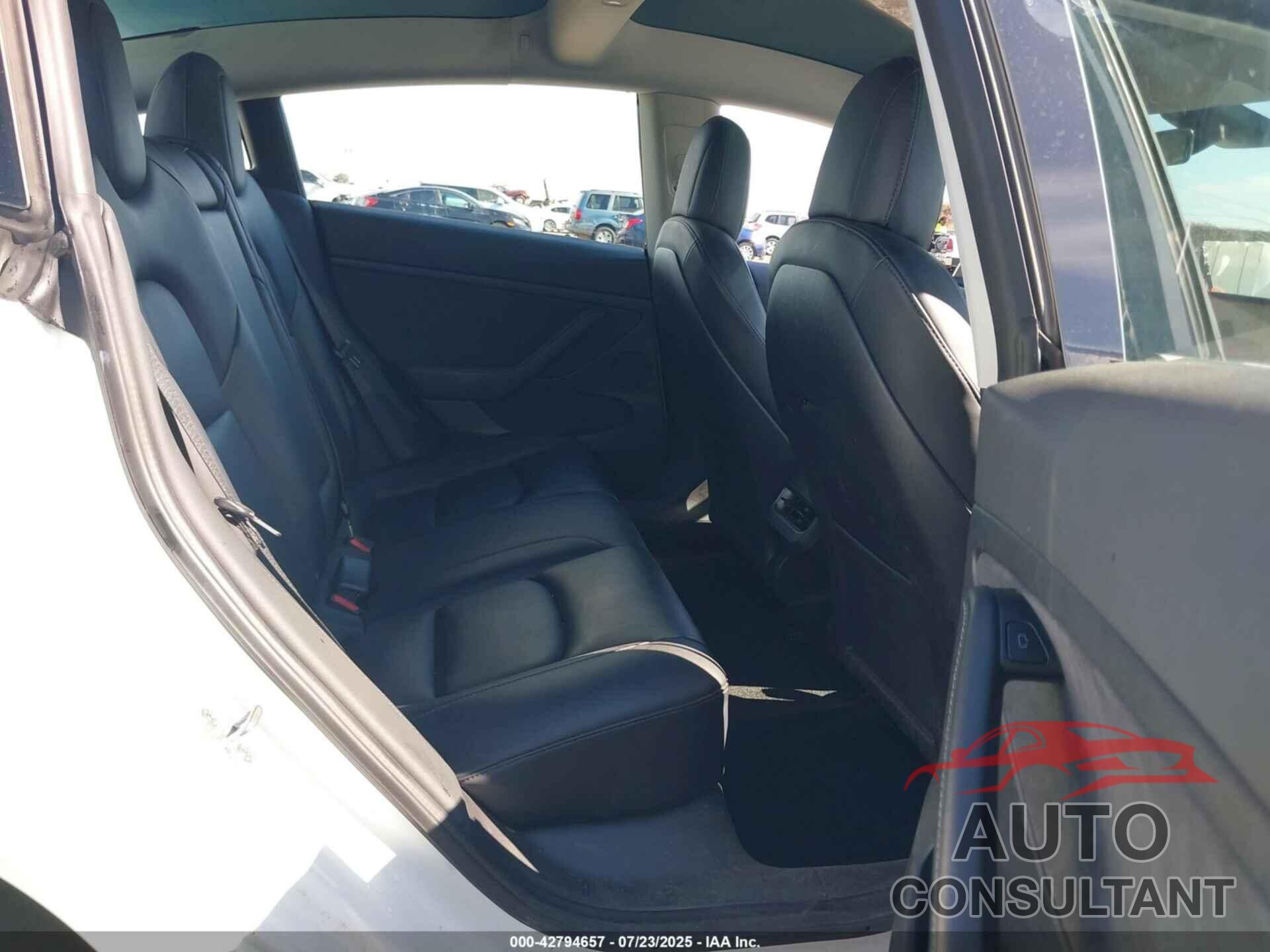 TESLA MODEL 3 2022 - 5YJ3E1EB3NF299846