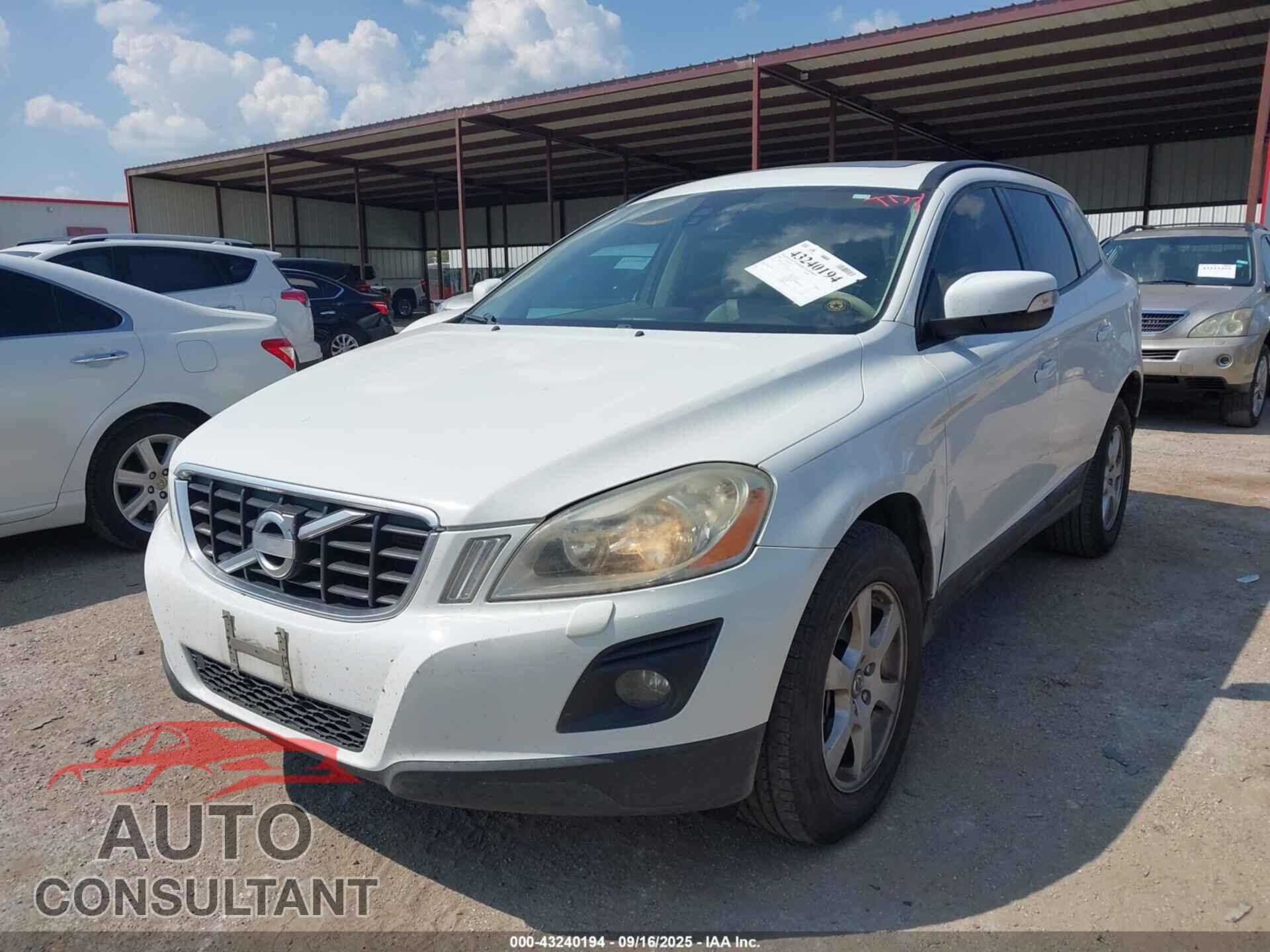 VOLVO XC60 2010 - YV4982DL3A2123200
