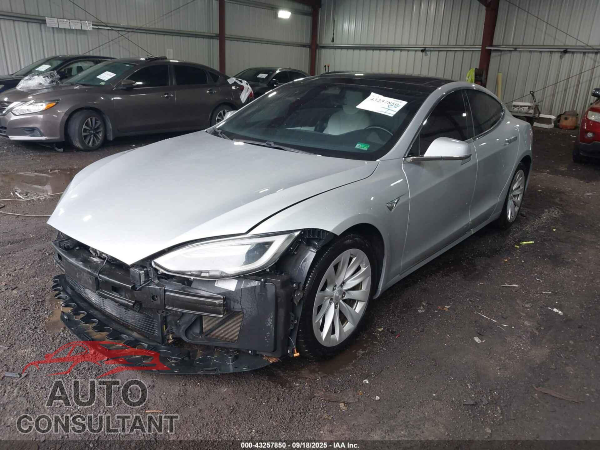 TESLA MODEL S 2017 - 5YJSA1E2XHF197827