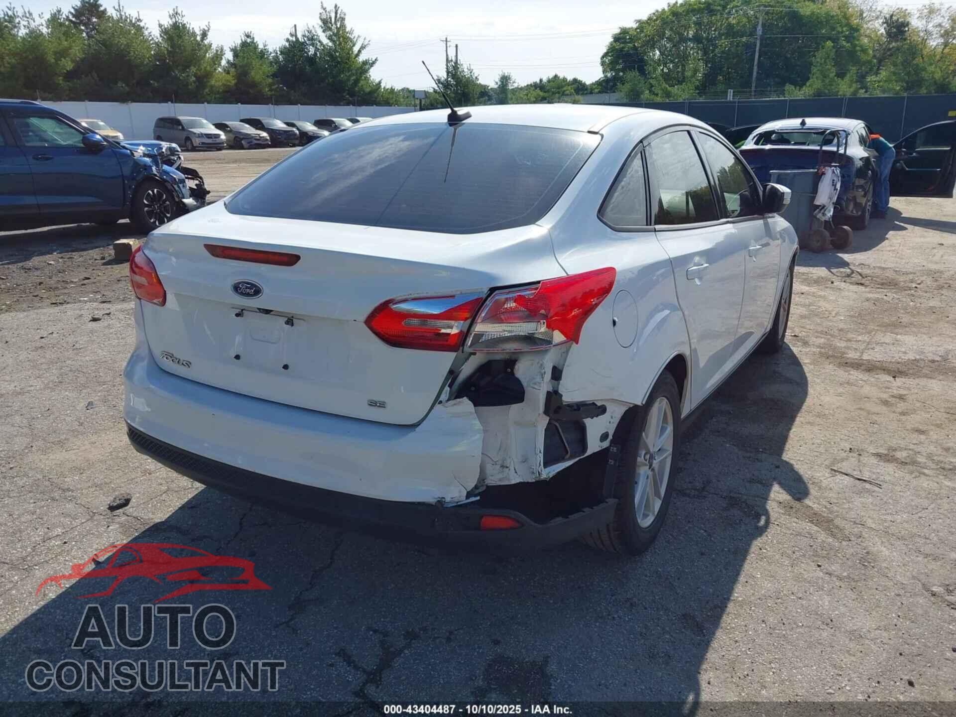 FORD FOCUS 2017 - 1FADP3F27HL252643