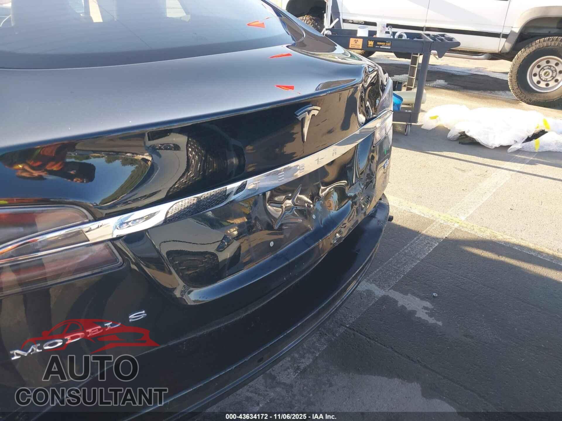 TESLA MODEL S 2014 - 5YJSA1H12EFP55765
