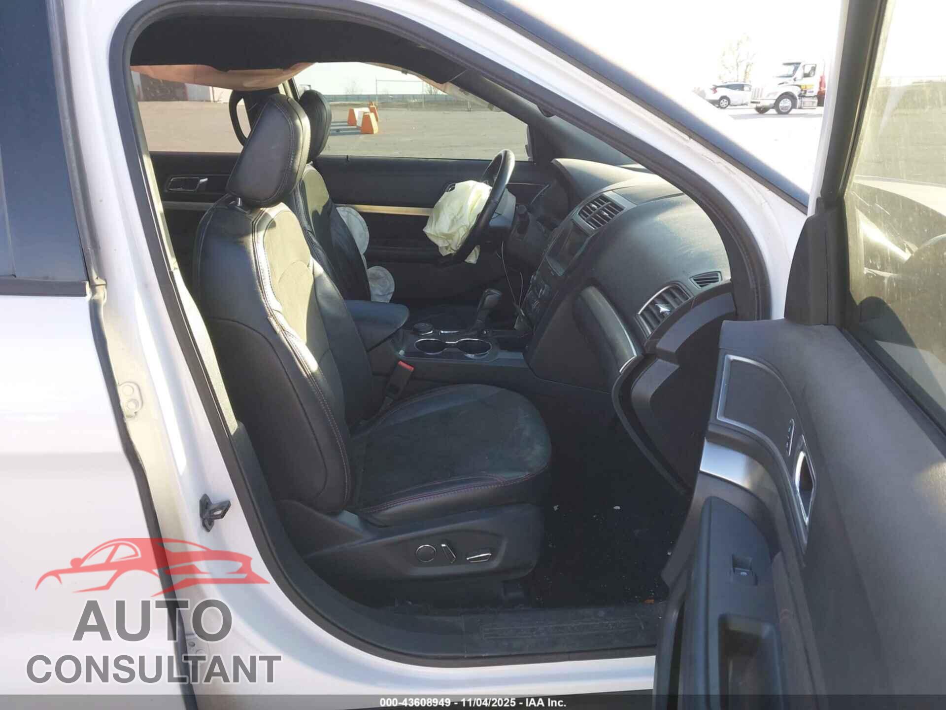 FORD EXPLORER 2018 - 1FM5K8D80JGA19246
