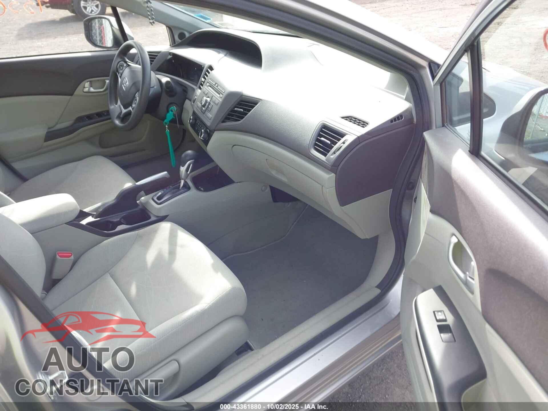 HONDA CIVIC 2012 - 2HGFB2F85CH327377