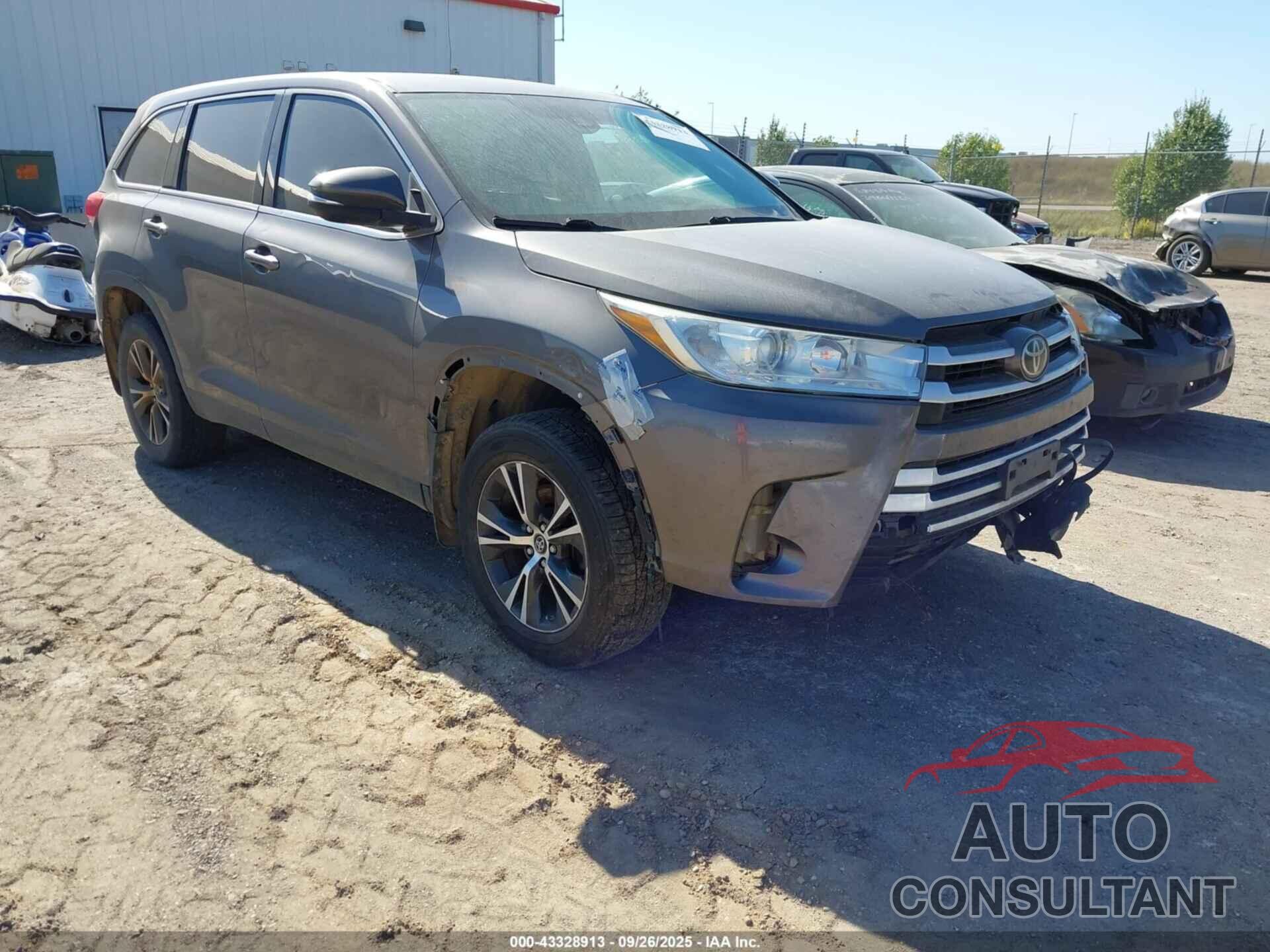 TOYOTA HIGHLANDER 2019 - 5TDZZRFH8KS332007