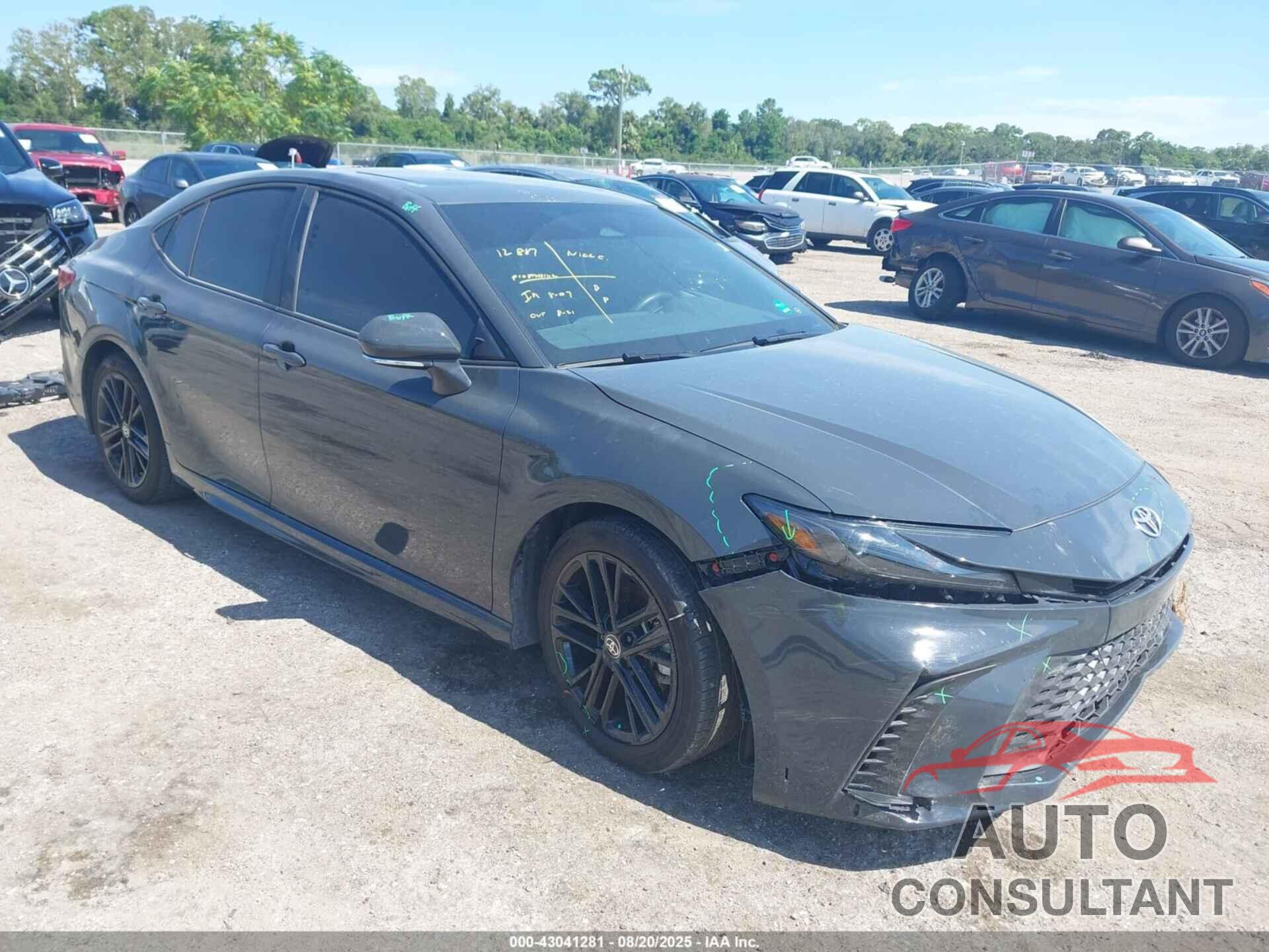 TOYOTA CAMRY 2025 - 4T1DAACK3SU564721