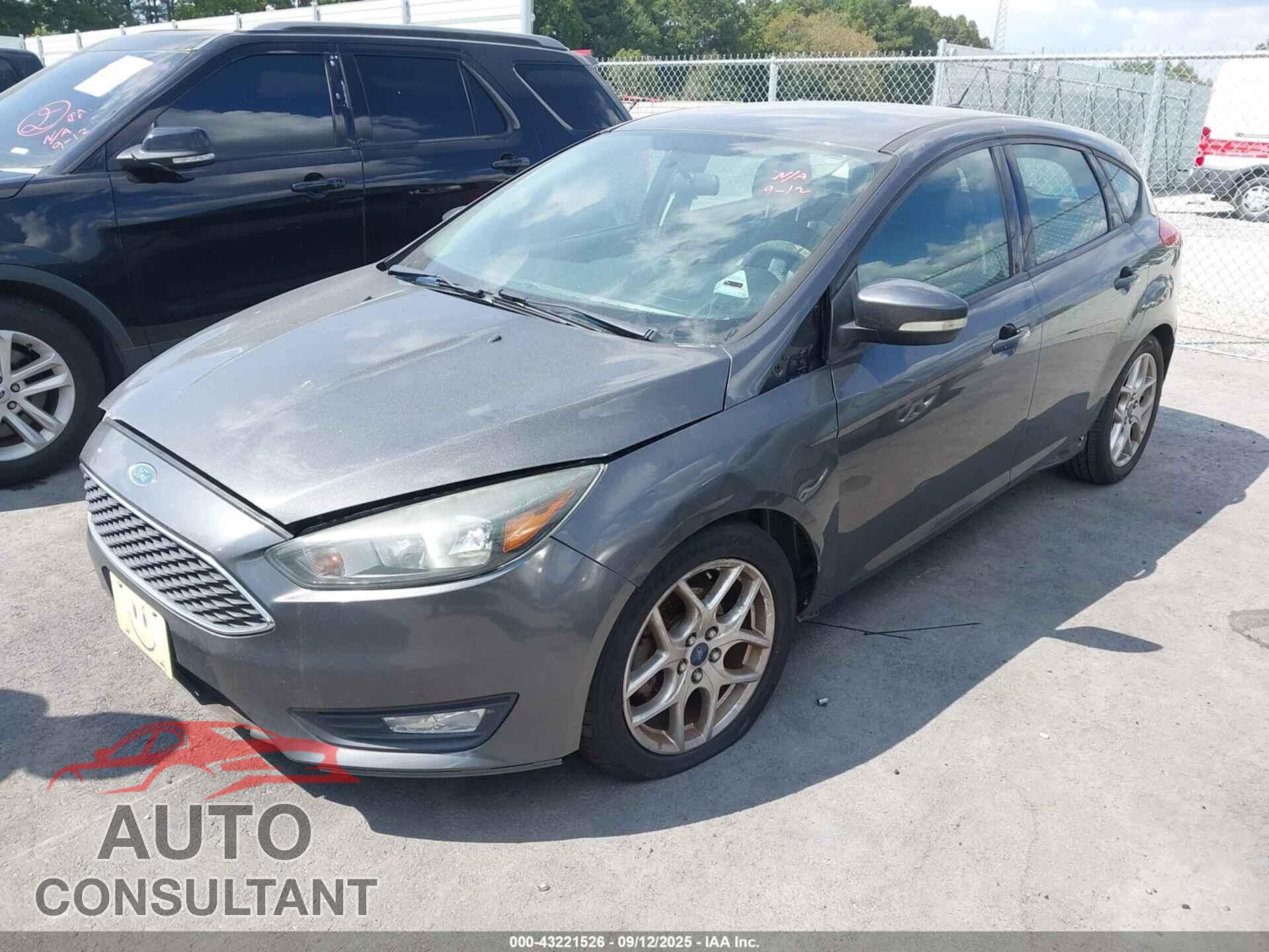 FORD FOCUS 2015 - 1FADP3K27FL283135