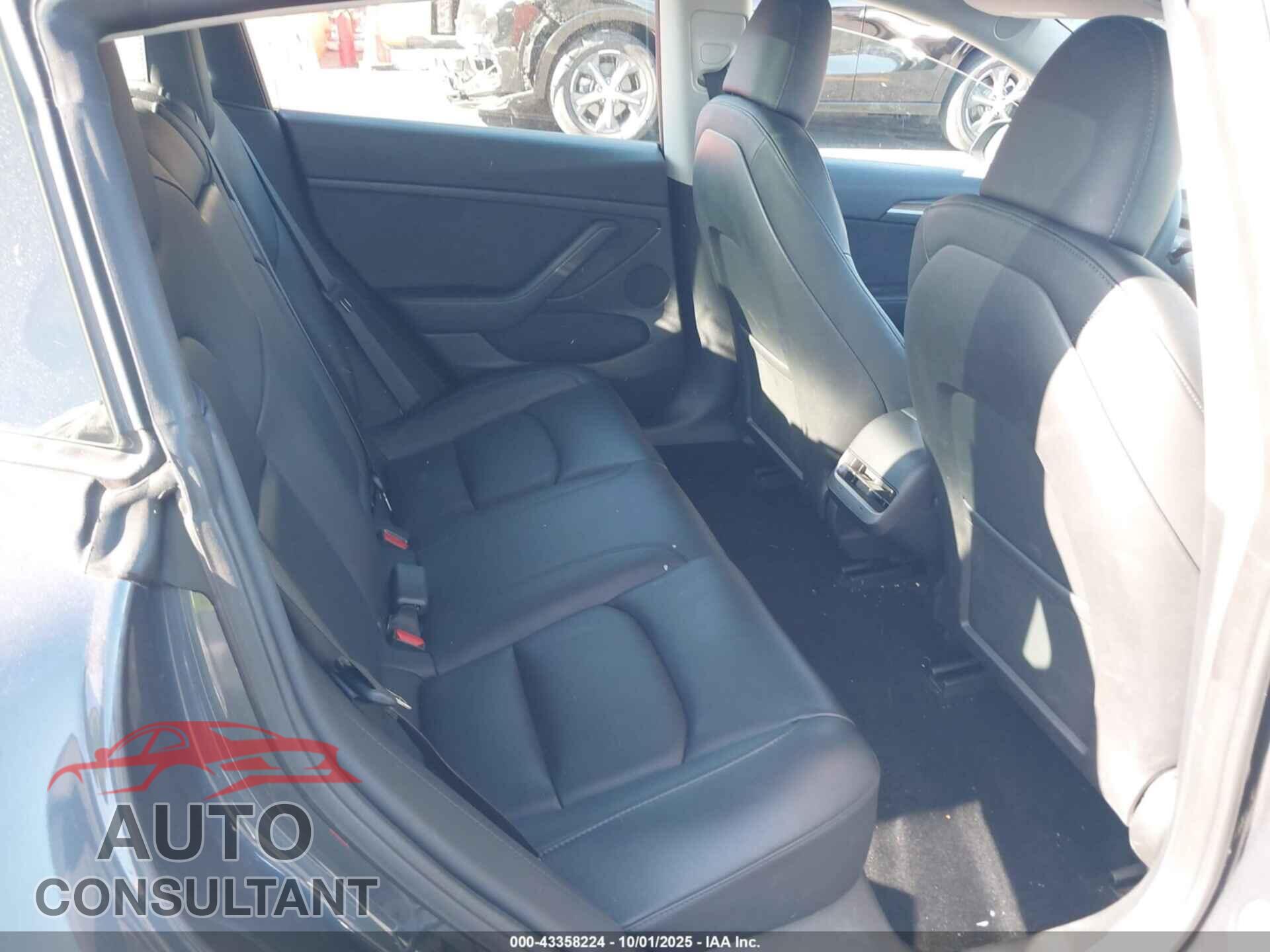 TESLA MODEL 3 2023 - 5YJ3E1EA3PF707675