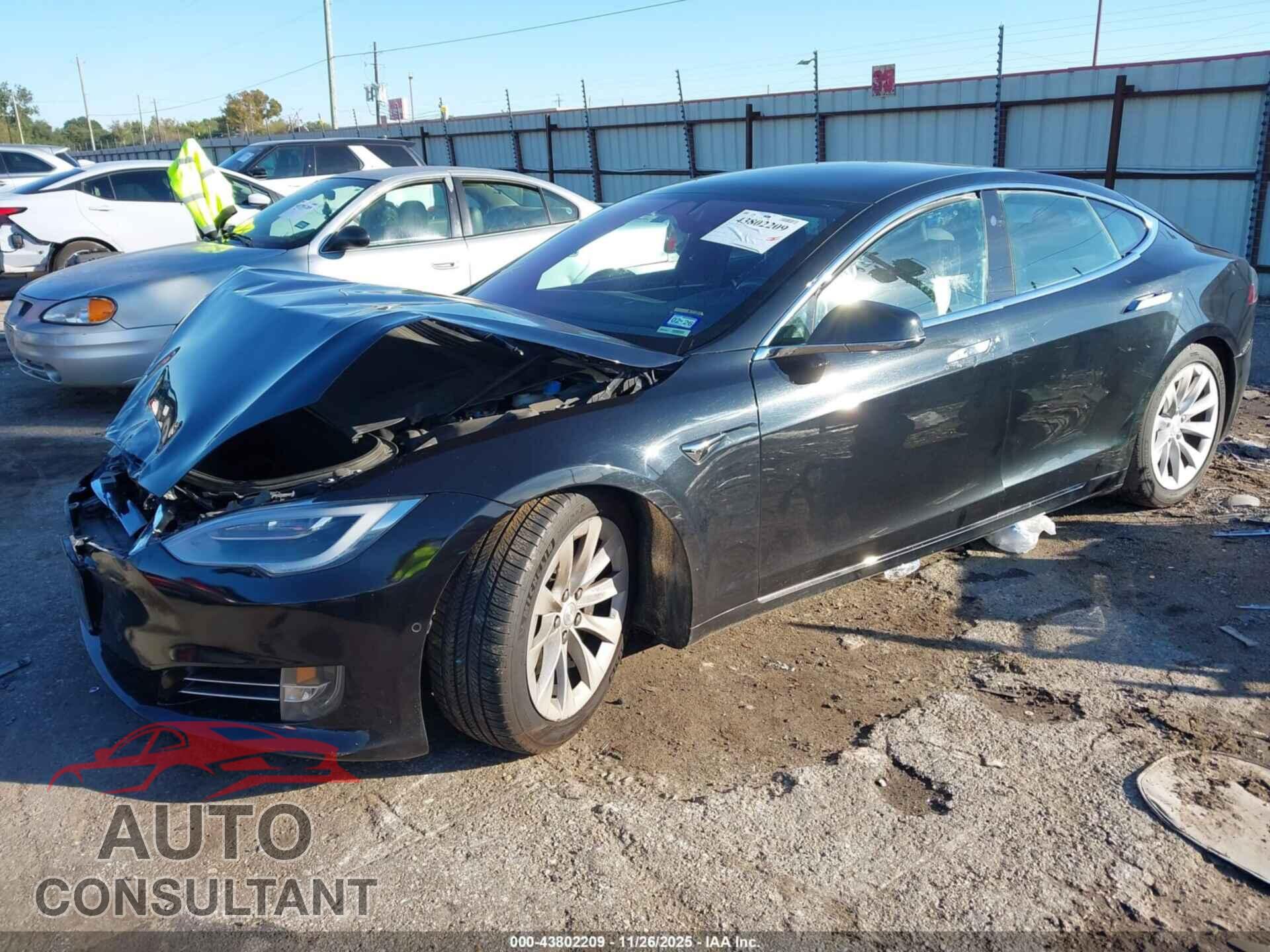 TESLA MODEL S 2017 - 5YJSA1E16HF217627