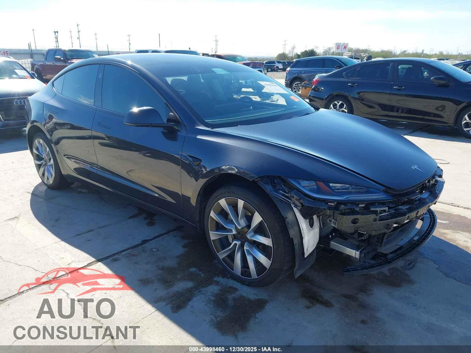 TESLA MODEL 3 2024 - 5YJ3E1EA4RF855644