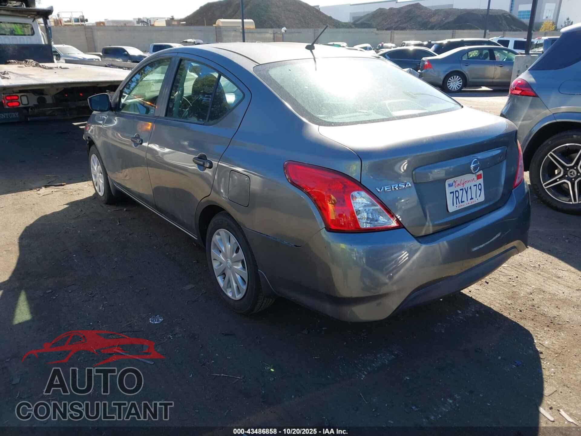 NISSAN VERSA 2016 - 3N1CN7APXGL869580