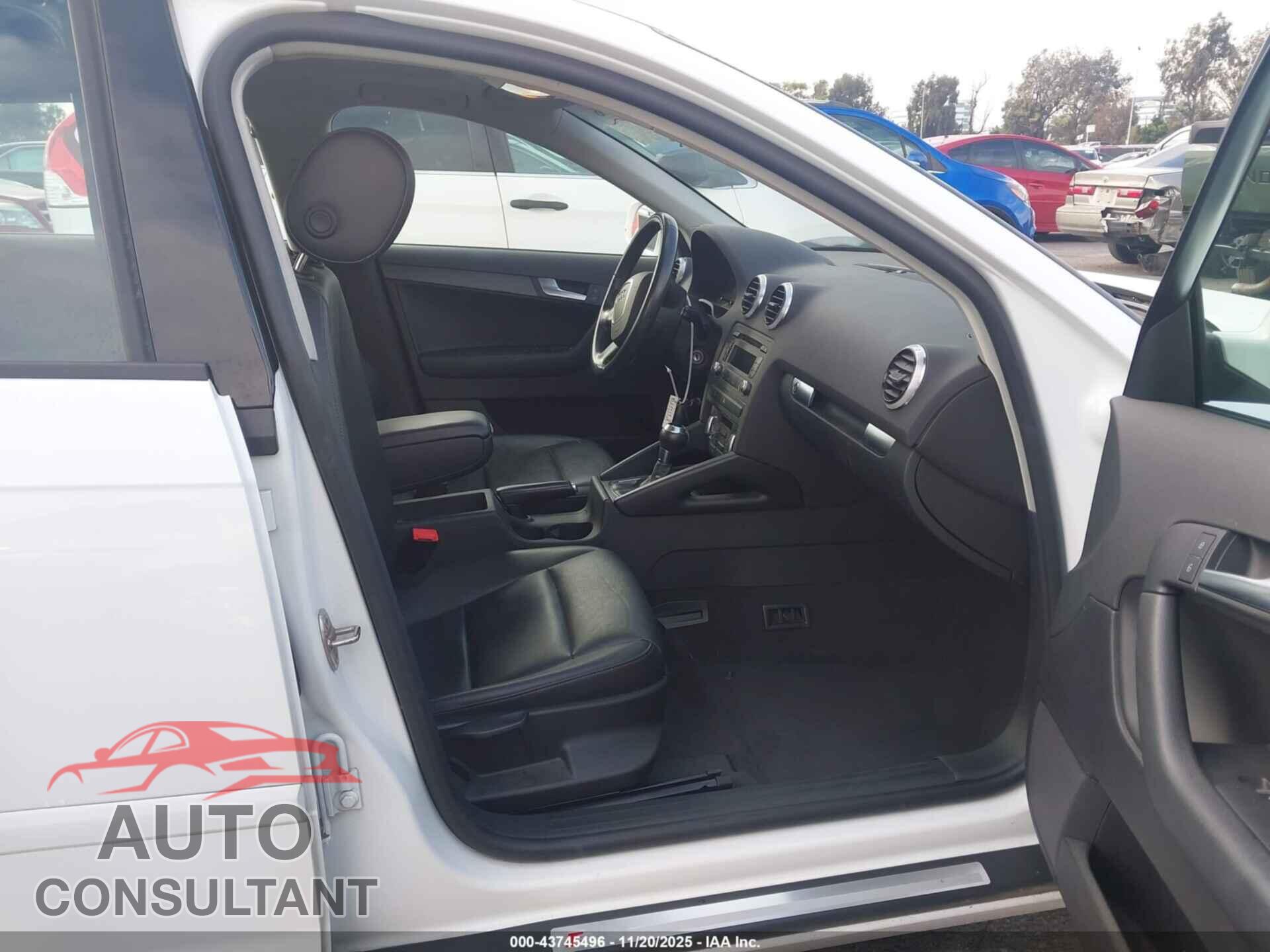 AUDI A3 2012 - WAUBFAFM3CA009505