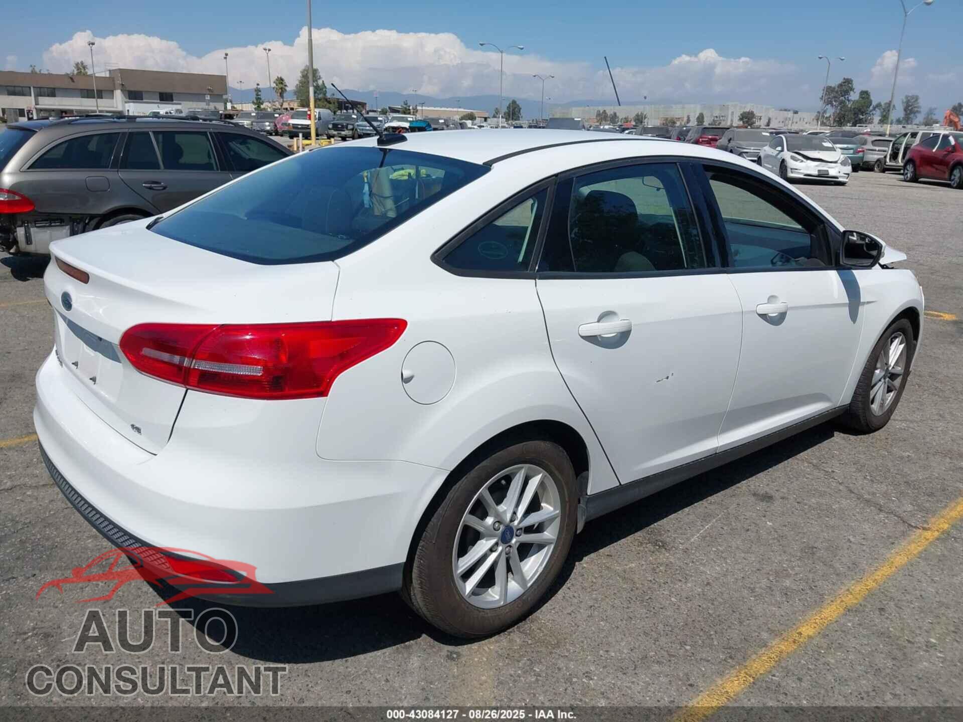 FORD FOCUS 2017 - 1FADP3F24HL278844