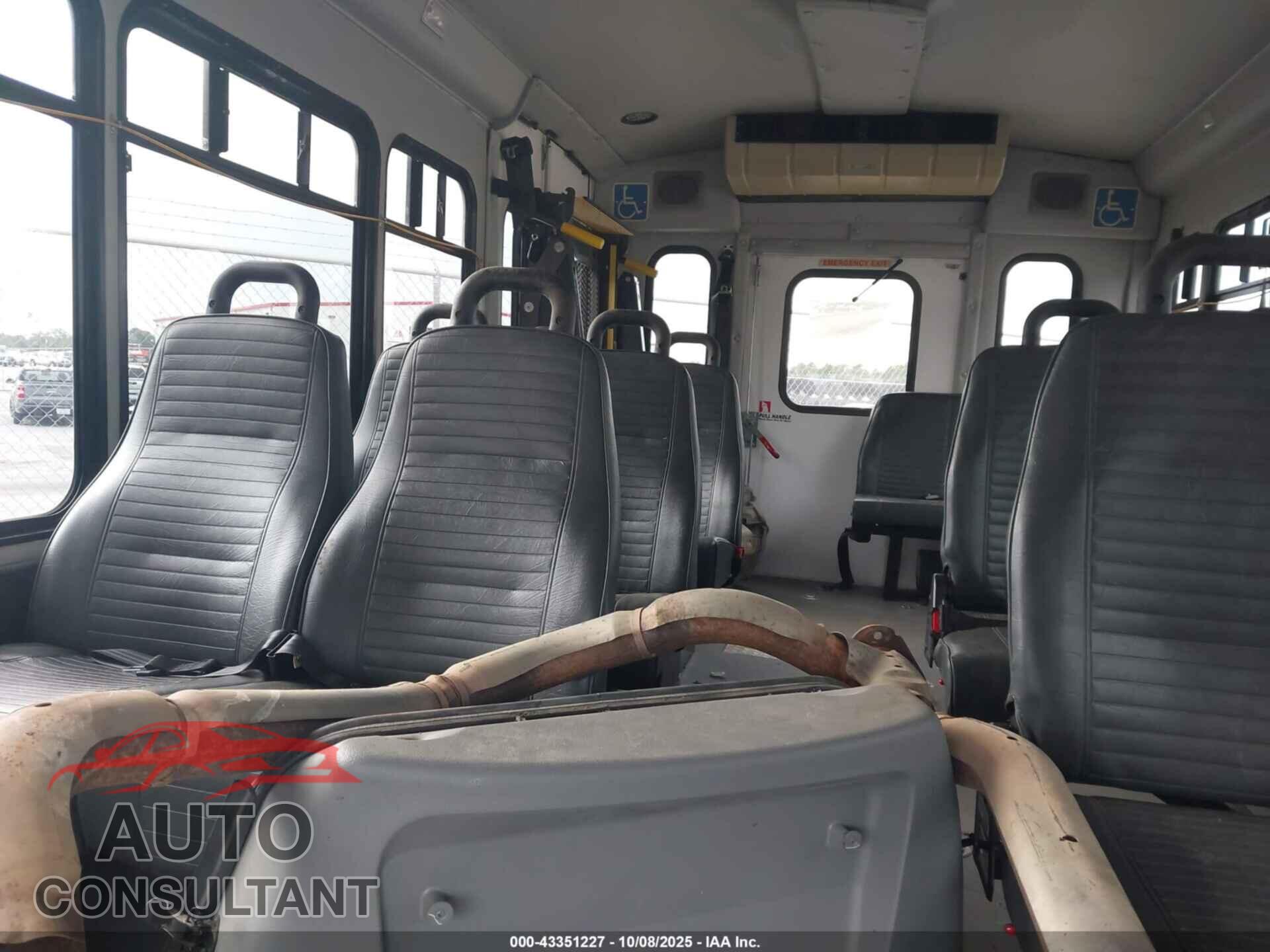 FORD E-350 CUTAWAY 2015 - 1FDEE3FL1FDA23889