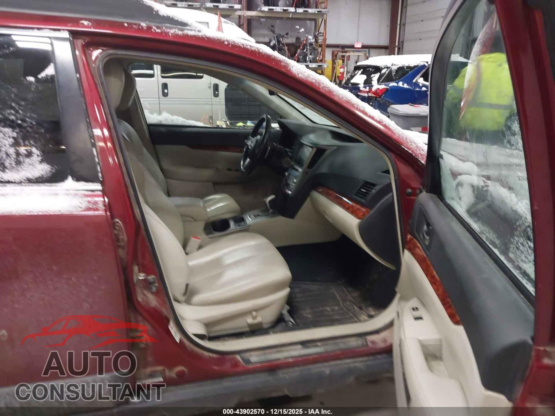 SUBARU OUTBACK 2011 - 4S4BRBLC0B3356106