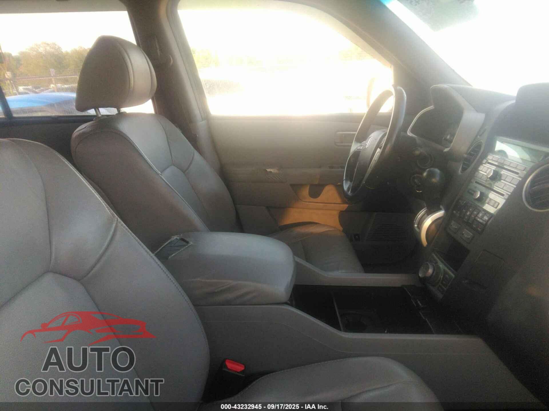 HONDA PILOT 2010 - 5FNYF3H91AB018001