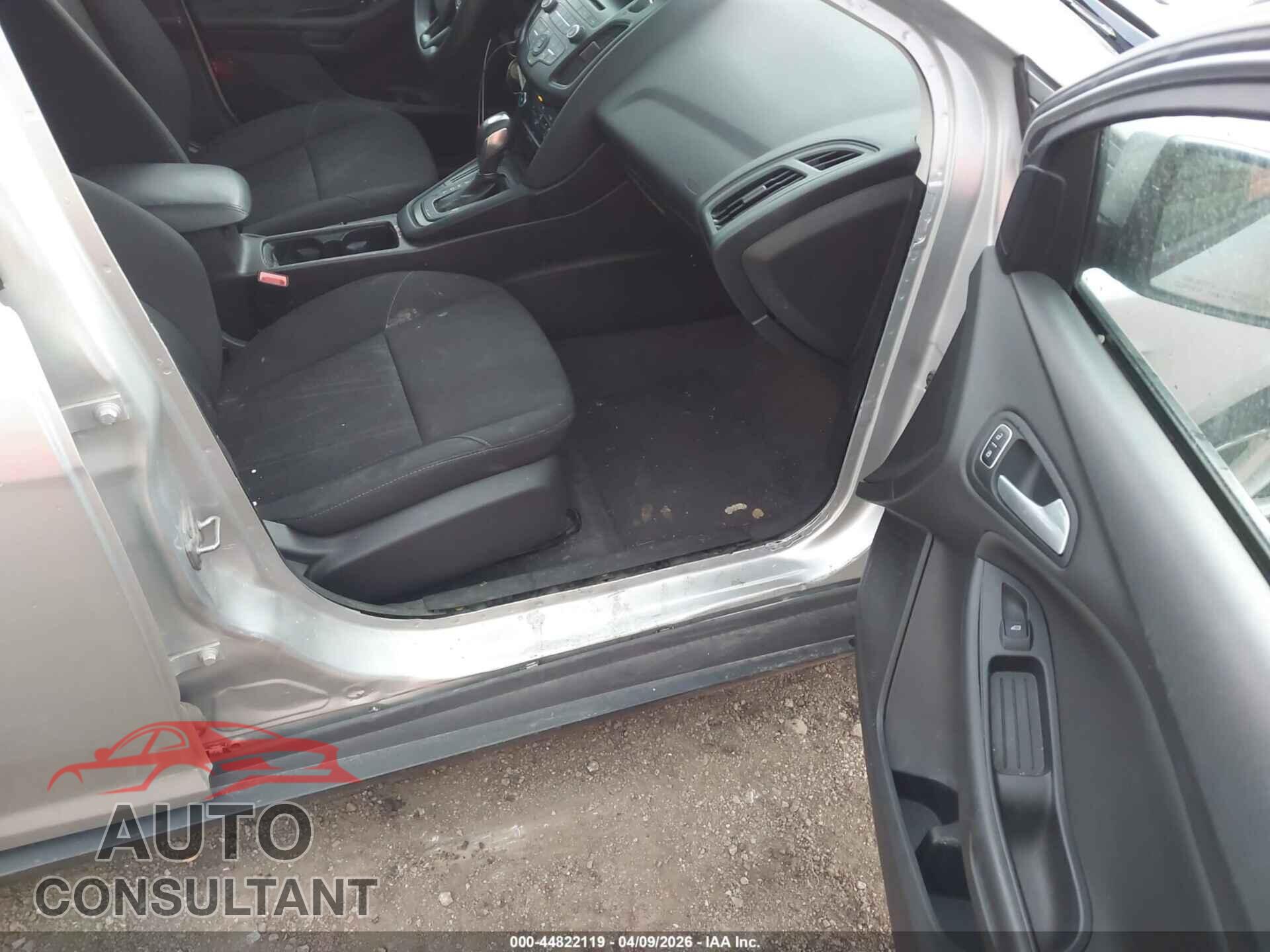 FORD FOCUS 2016 - 1FADP3F25GL291164
