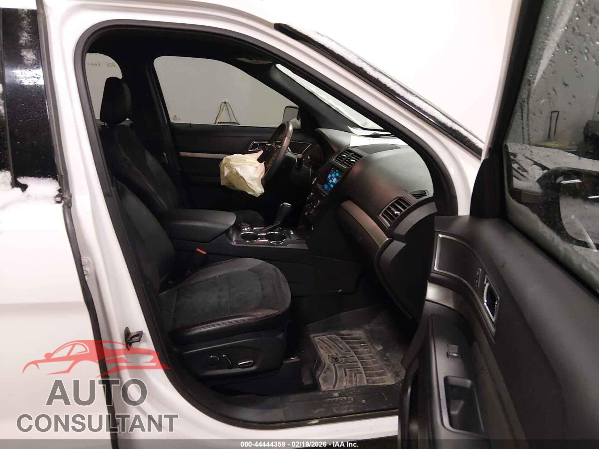 FORD EXPLORER 2018 - 1FM5K8D80JGB44702