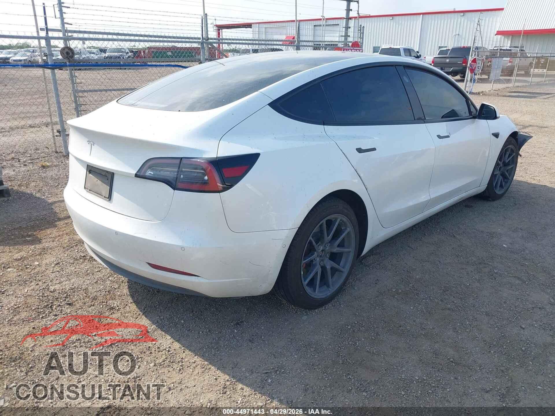 TESLA MODEL 3 2021 - 5YJ3E1EA2MF978013