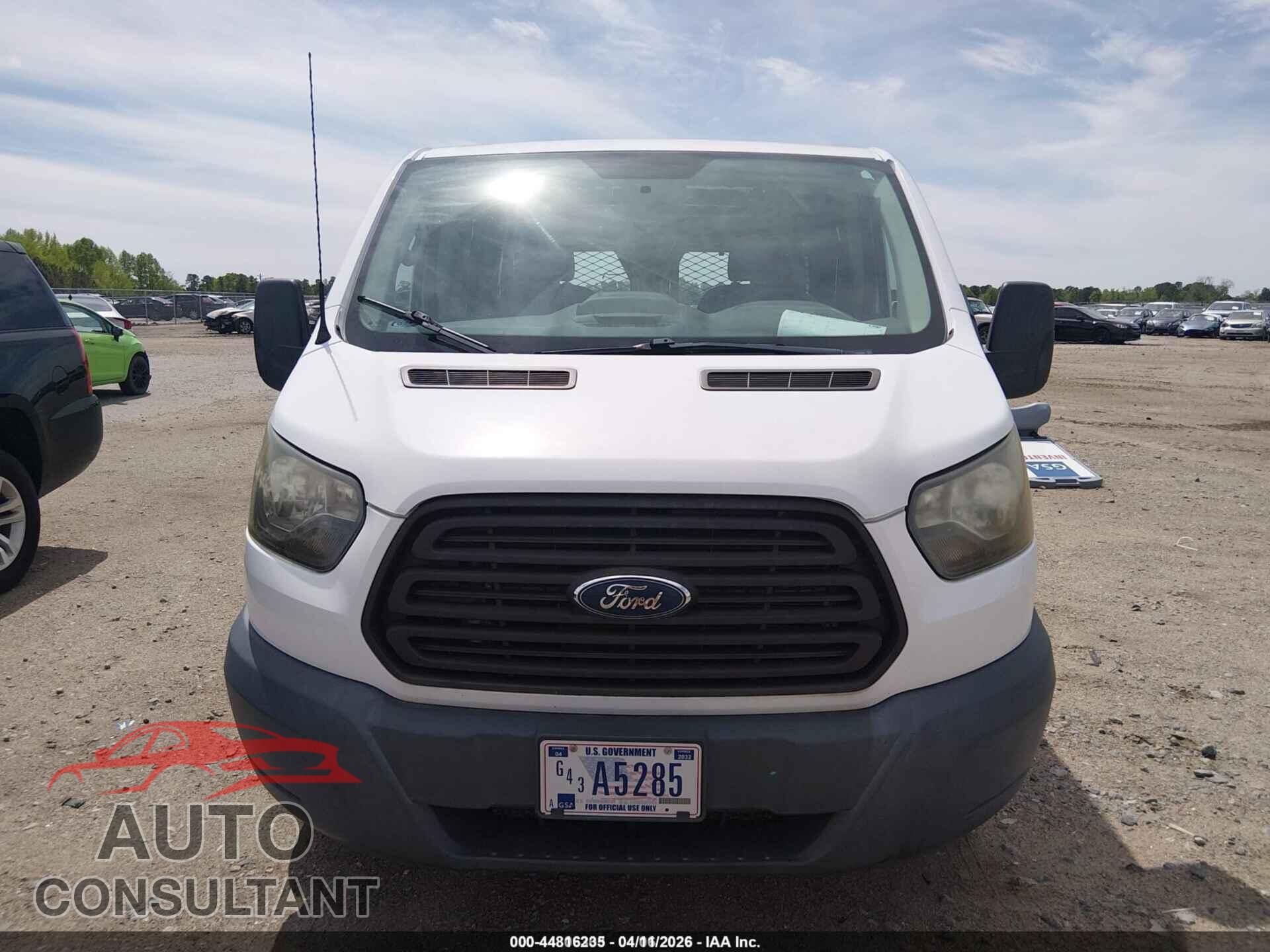 FORD TRANSIT-150 2015 - 1FTNE1ZM2FKB10032