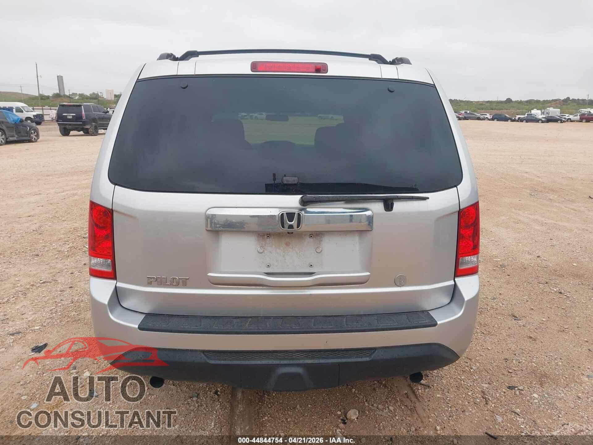 HONDA PILOT 2013 - 5FNYF3H22DB041911