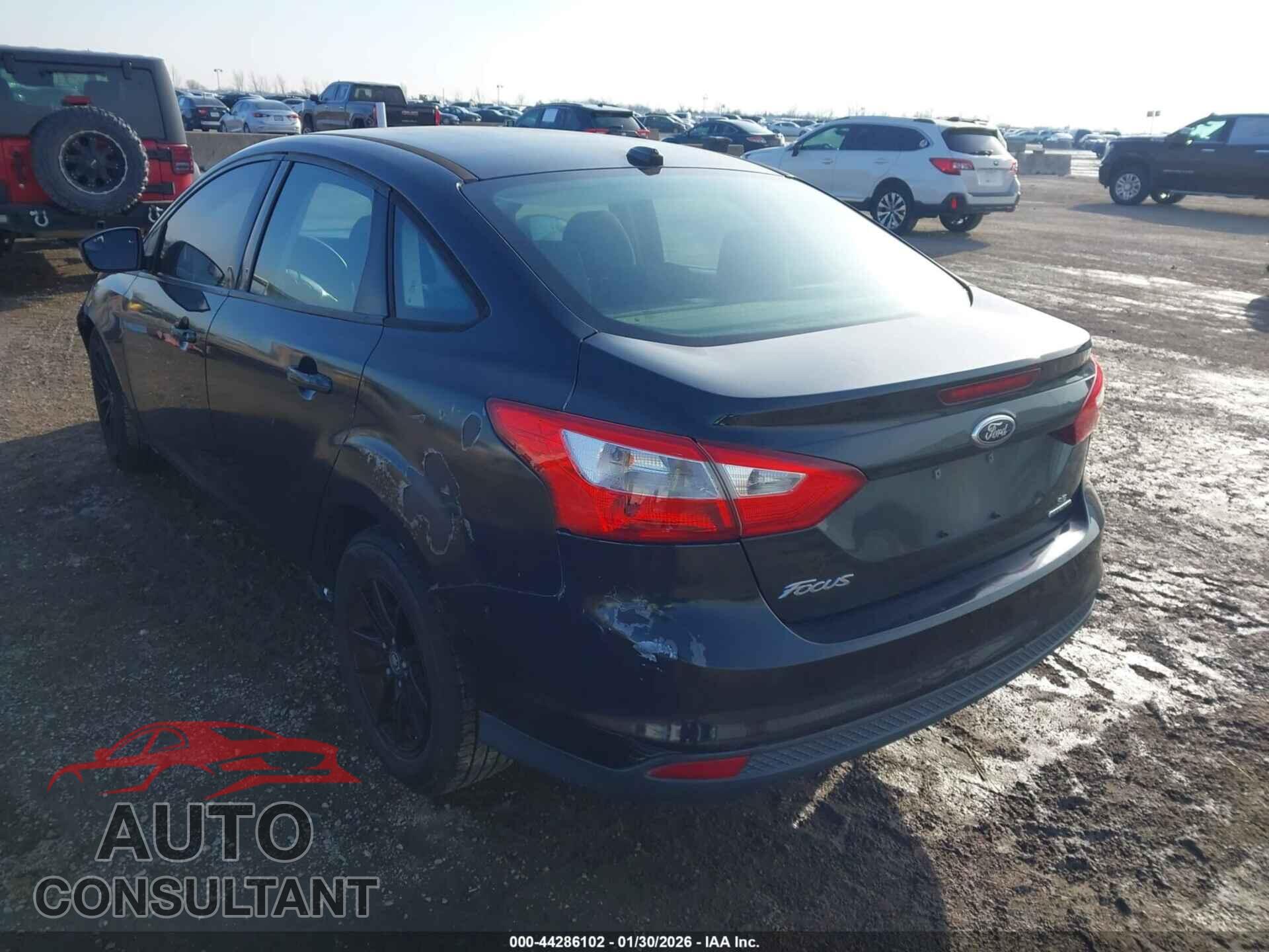 FORD FOCUS 2014 - 1FADP3F27EL439845