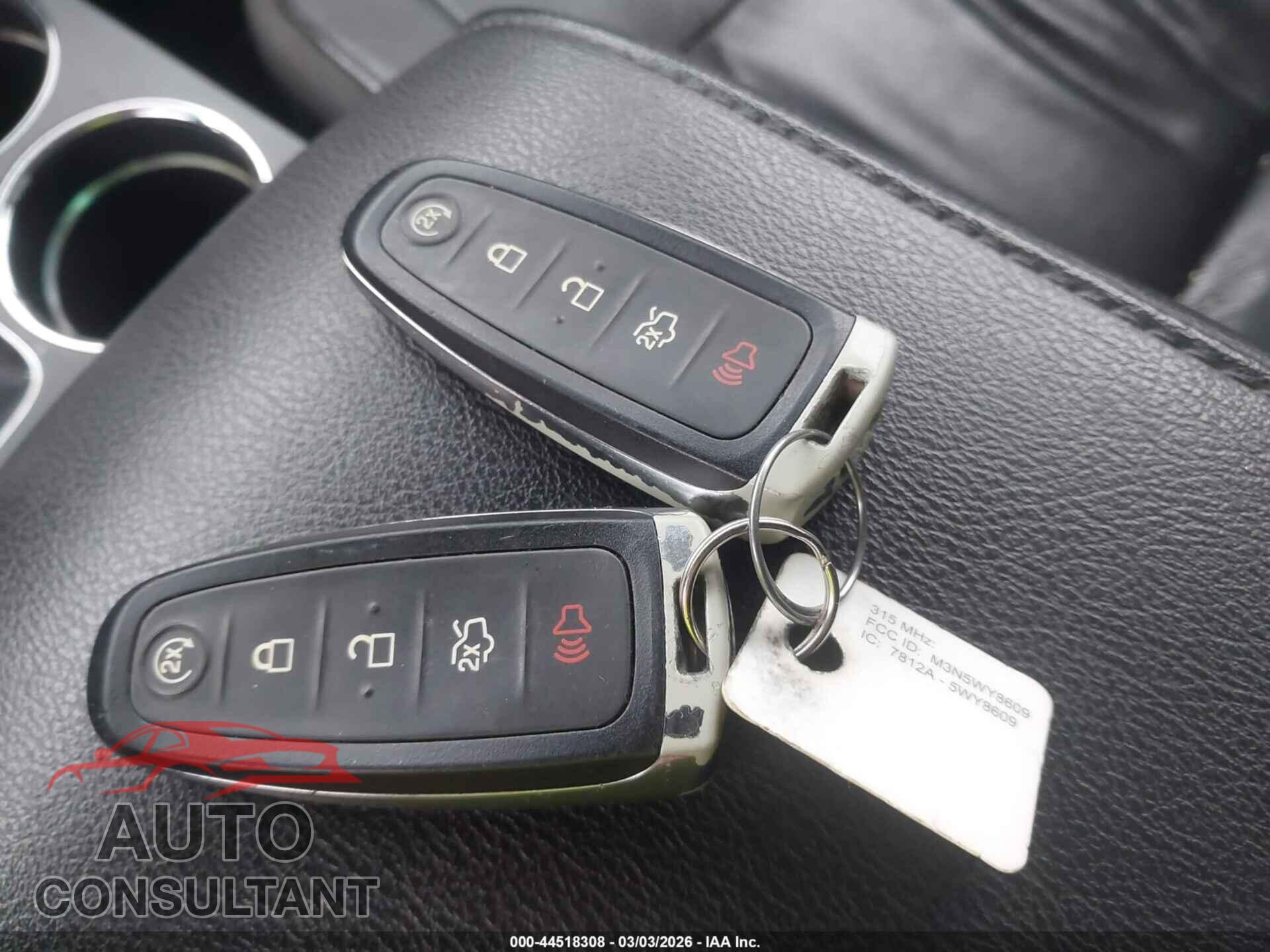FORD FLEX 2017 - 2FMGK5D84HBA04578