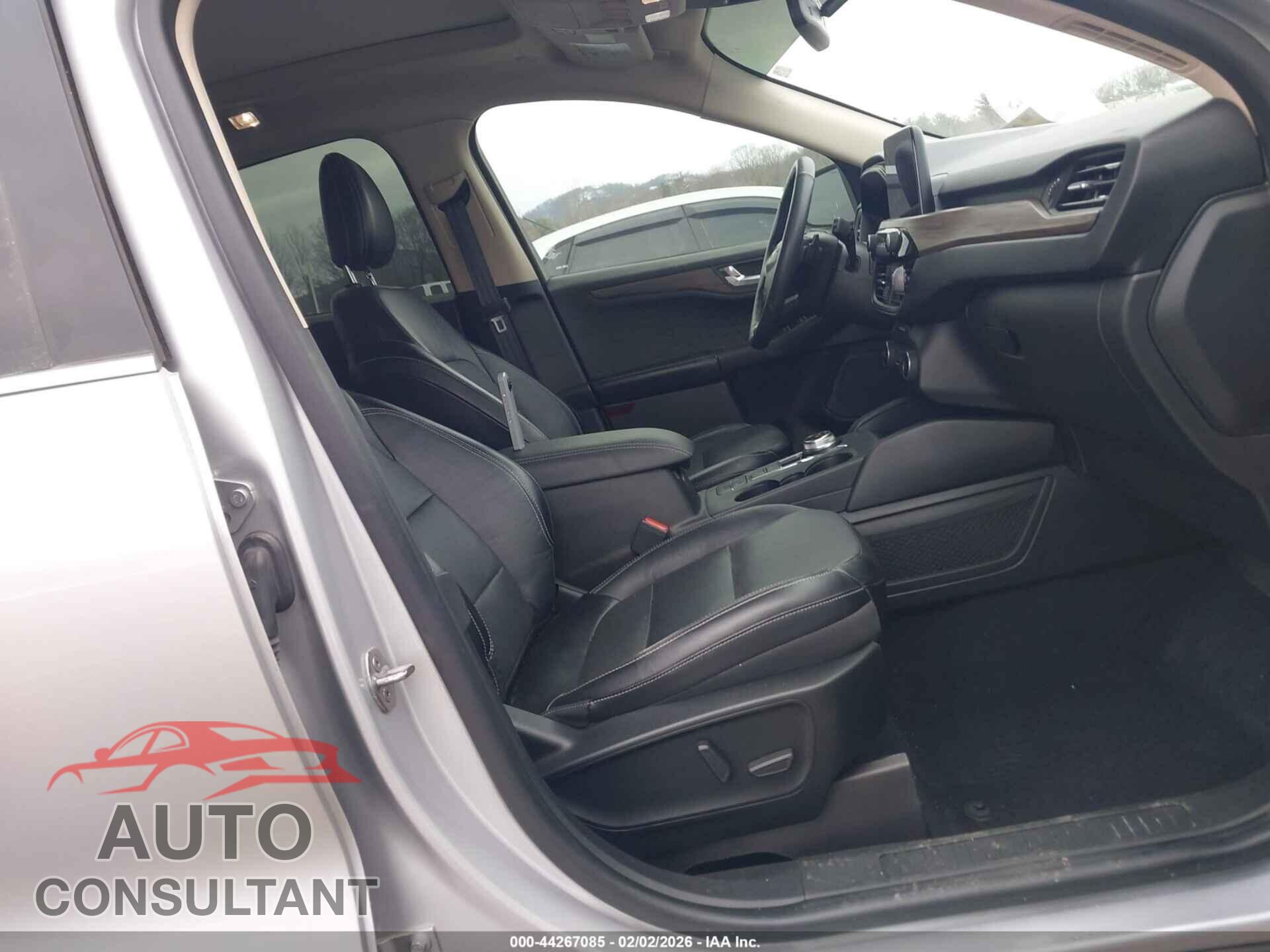 FORD ESCAPE 2020 - 1FMCU9J95LUA22331