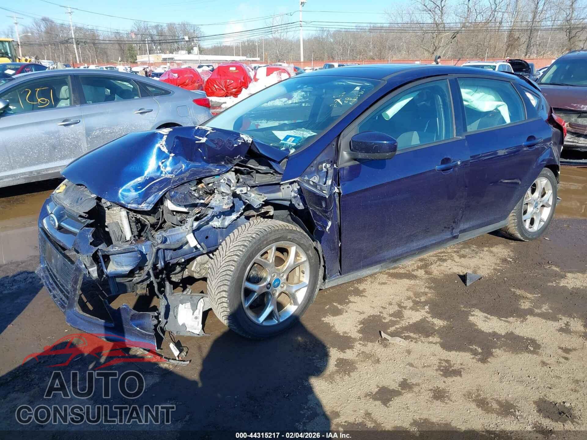 FORD FOCUS 2012 - 1FAHP3K2XCL109475