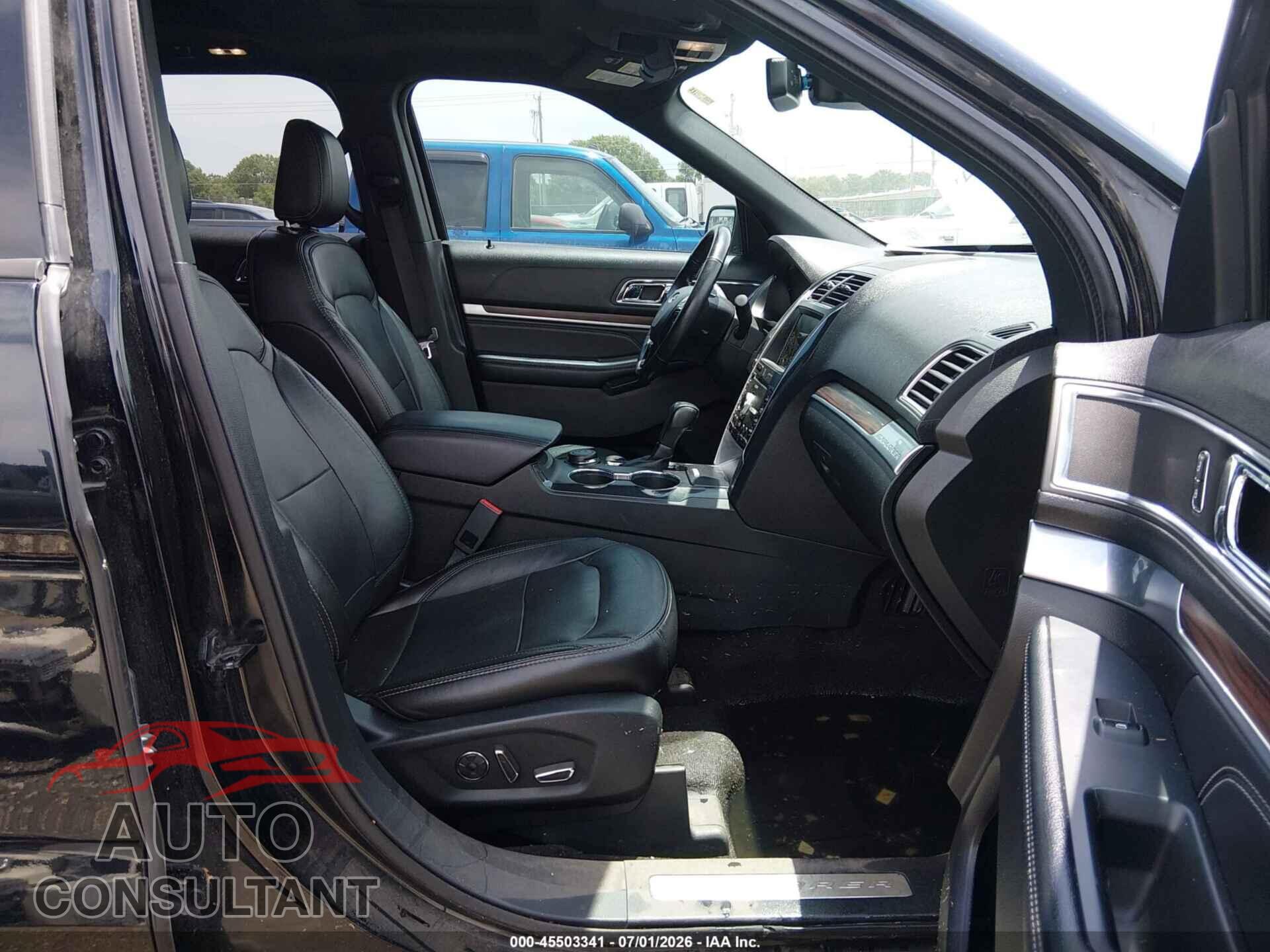 FORD EXPLORER 2018 - 1FM5K8FH0JGB69211