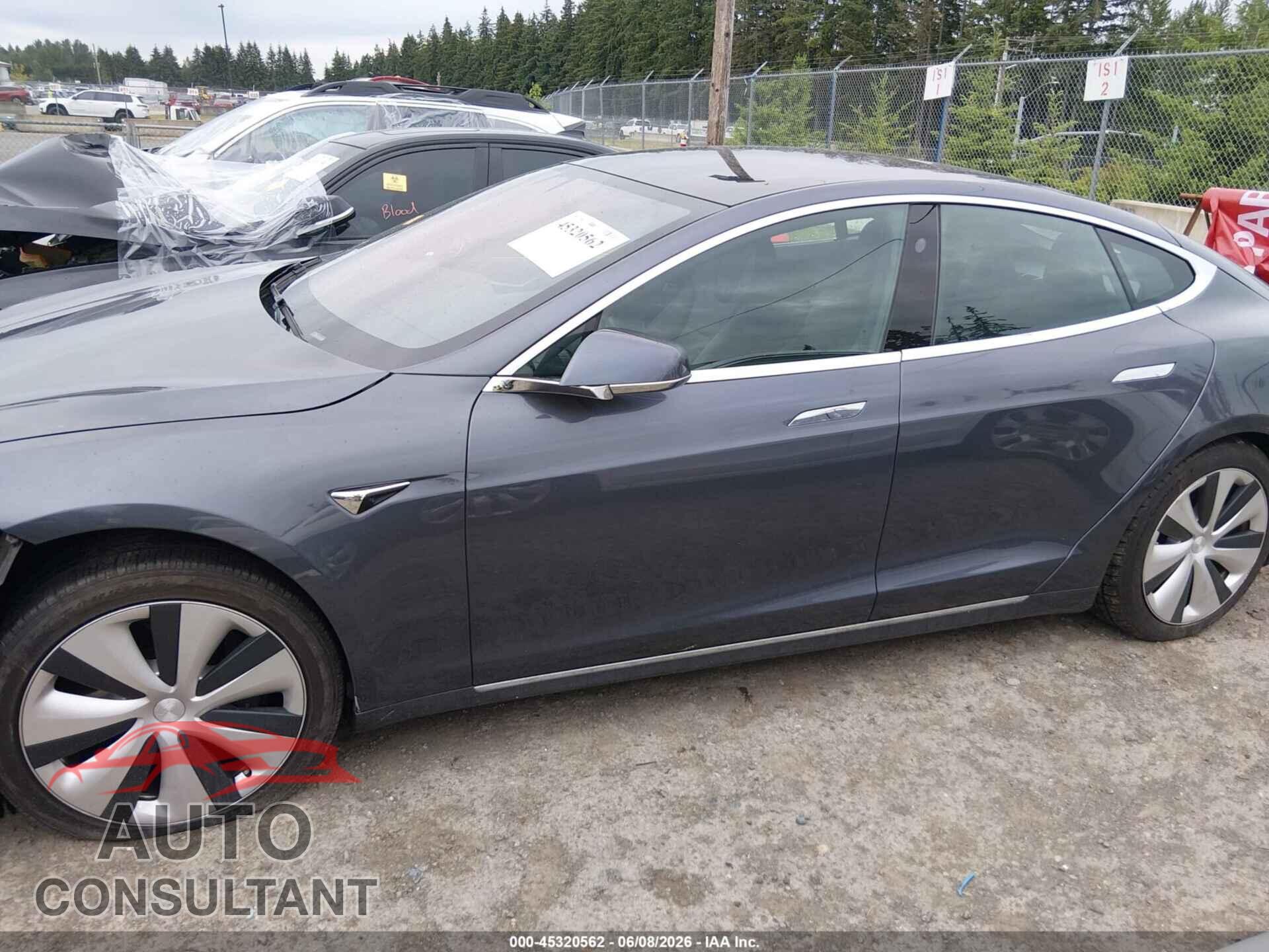 TESLA MODEL S 2021 - 5YJSA1E2XMF426985