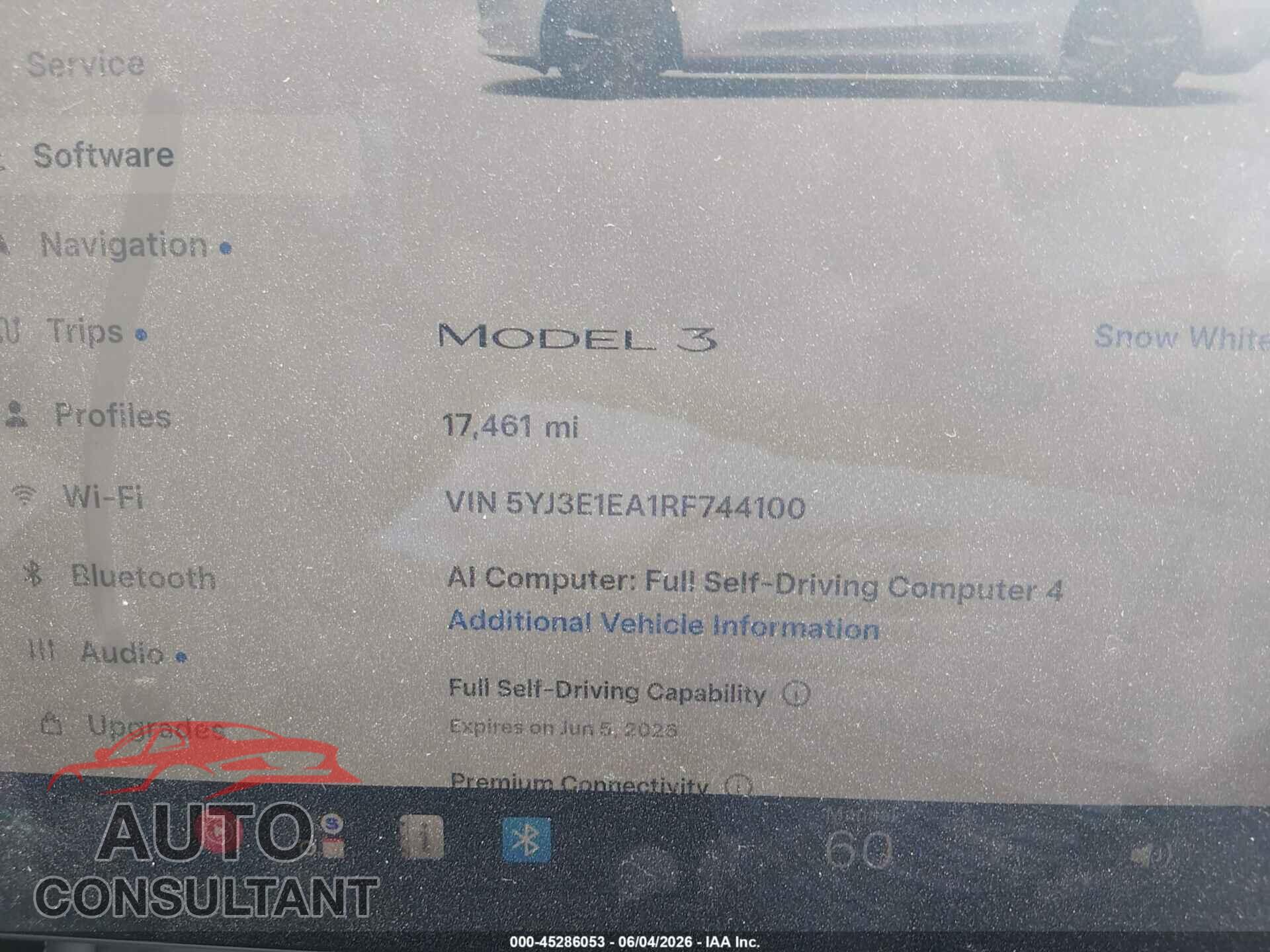TESLA MODEL 3 2024 - 5YJ3E1EA1RF744100