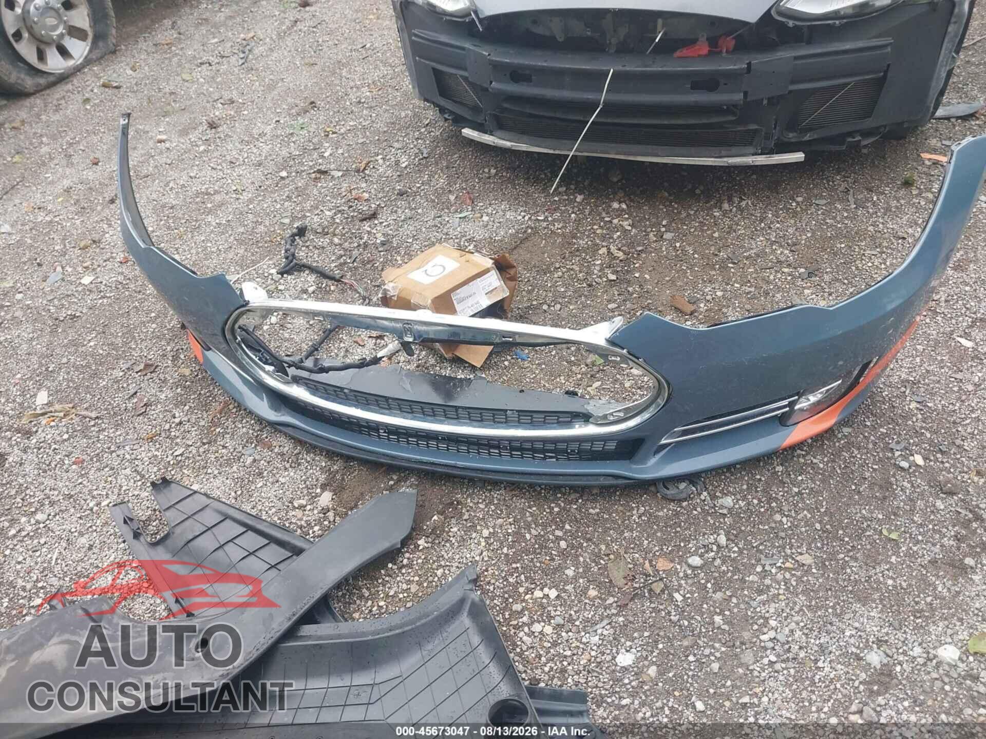TESLA MODEL S 2013 - 5YJSA1AG4DFP04832