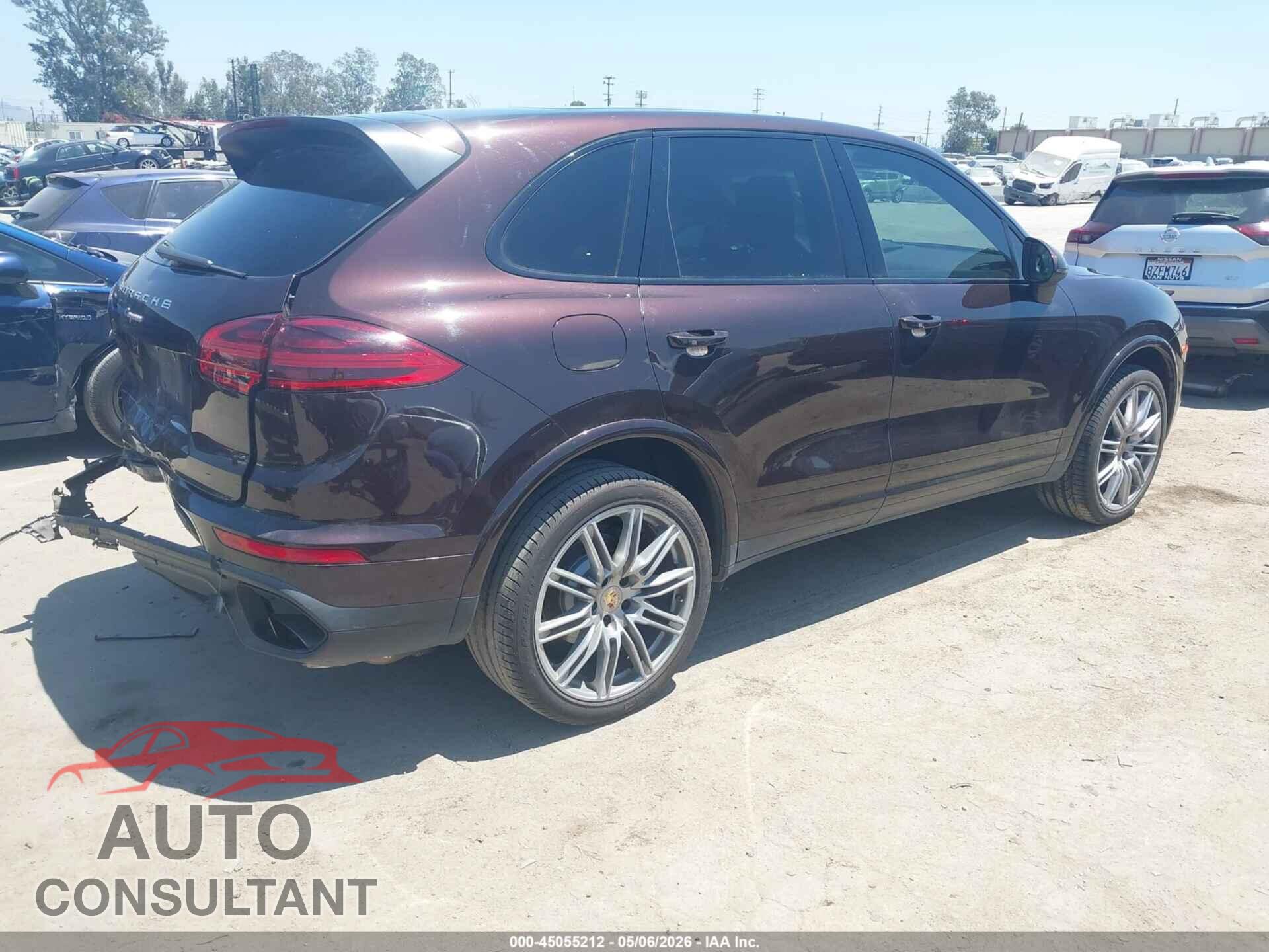 PORSCHE CAYENNE 2017 - WP1AA2A29HKA84654