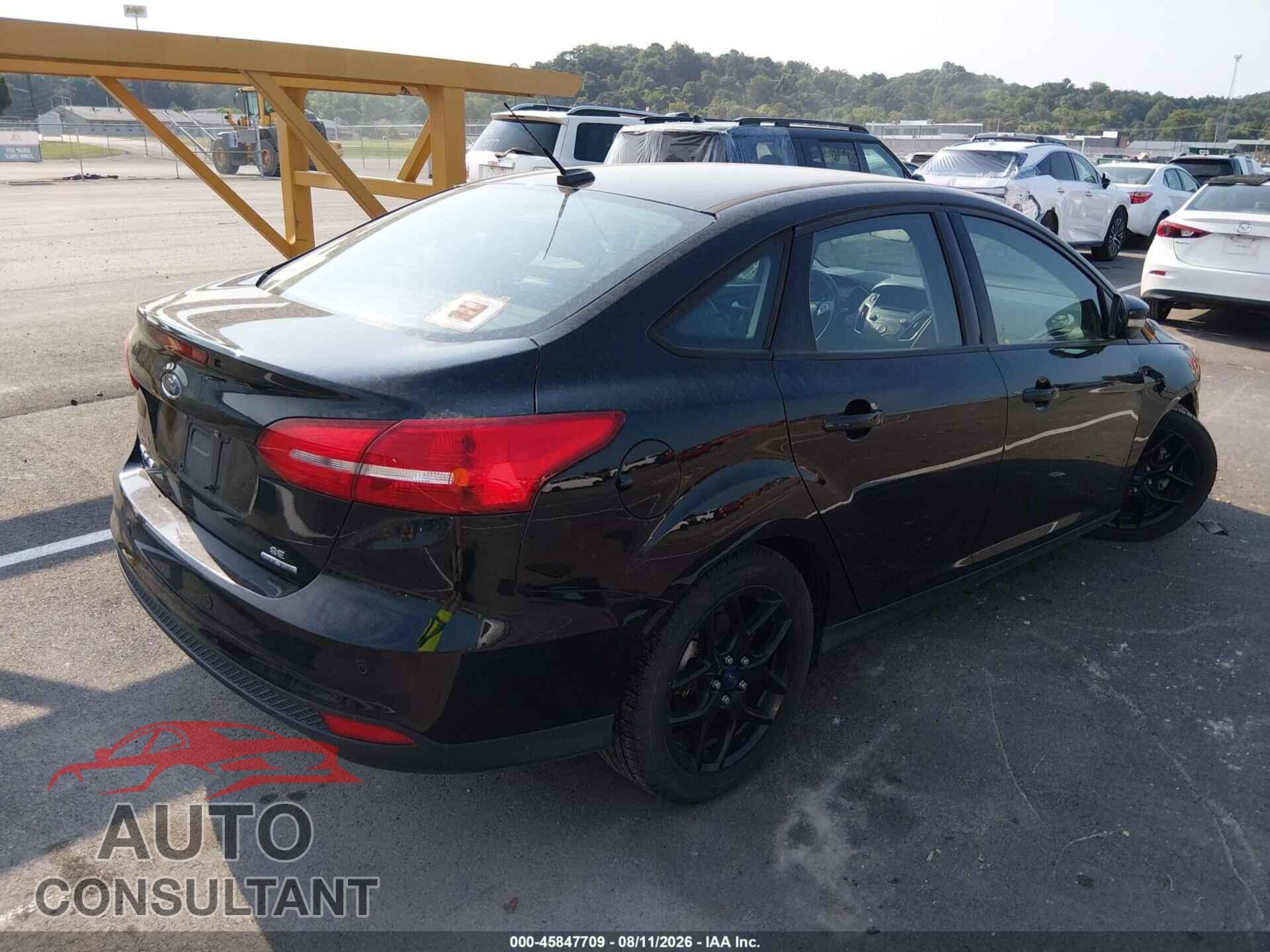 FORD FOCUS 2016 - 1FADP3F23GL256882