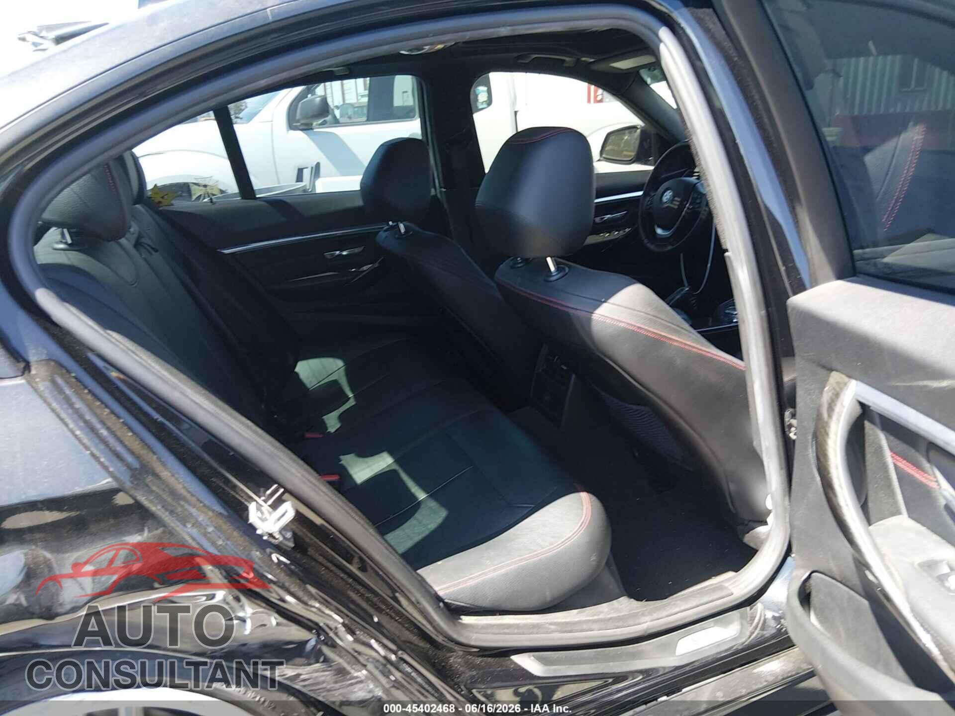 BMW 328I 2016 - WBA8E9G52GNT86280